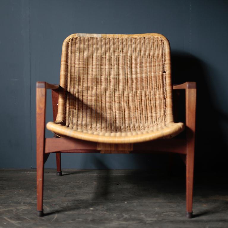 Mid-Century Modern Vintage Lounge Chair Manufactured by Yamakawa Rattan