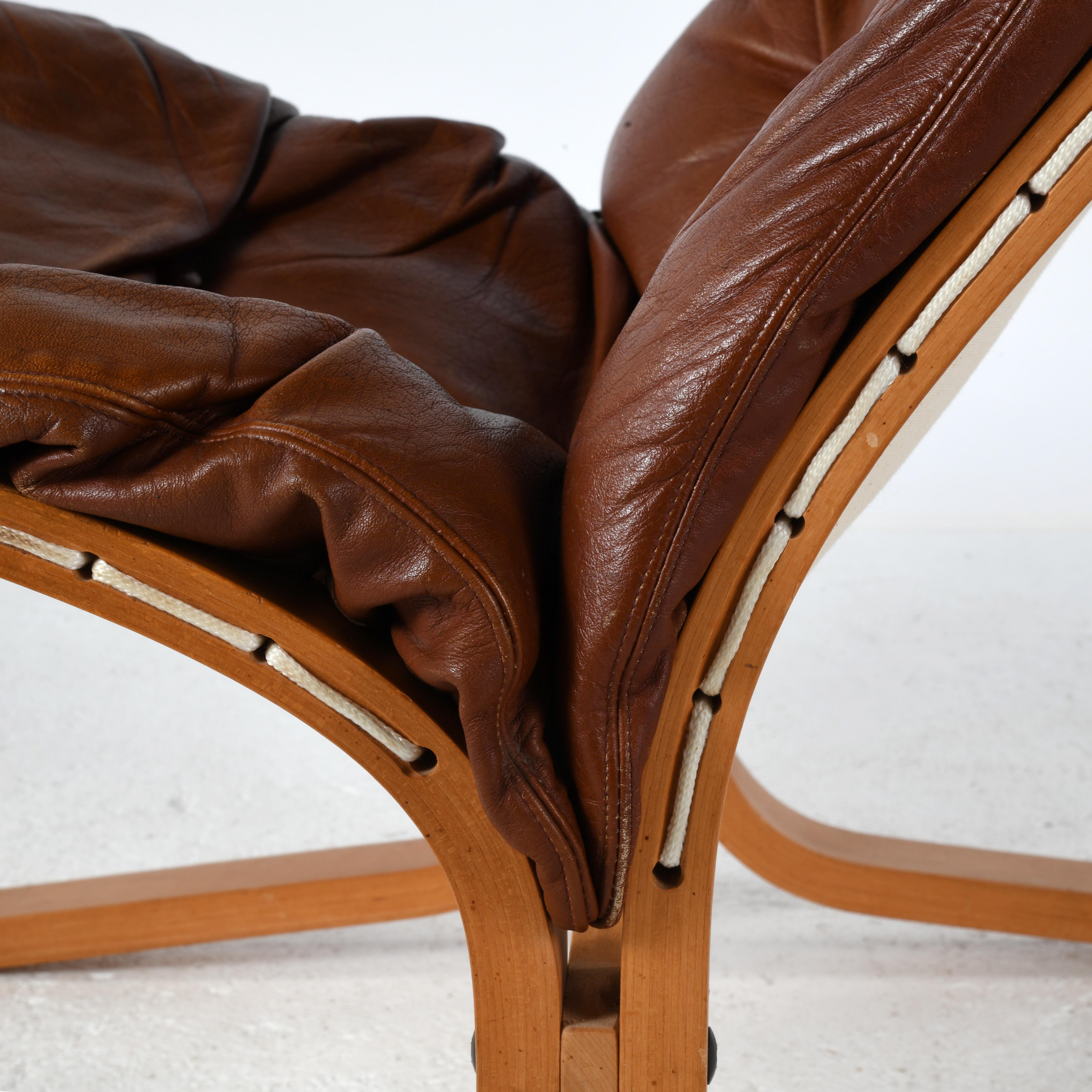 Leather Vintage lounge chair Siesta designed by Ingmar Relling in the 60s