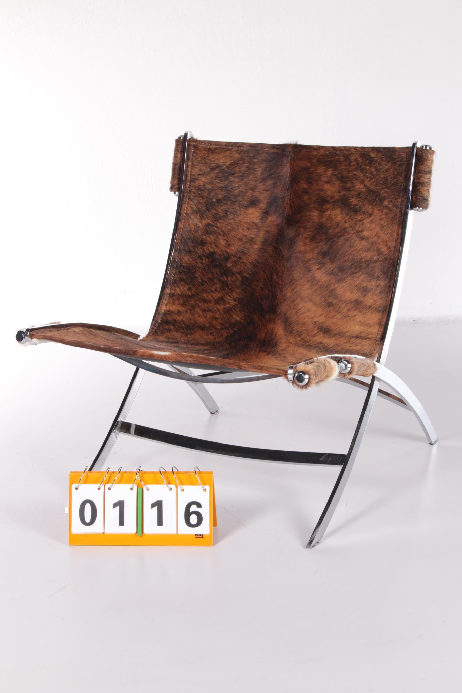 Vintage Lounge Chair with Animal Skin and Heavy Chrome Base In Good Condition In Oostrum-Venray, NL