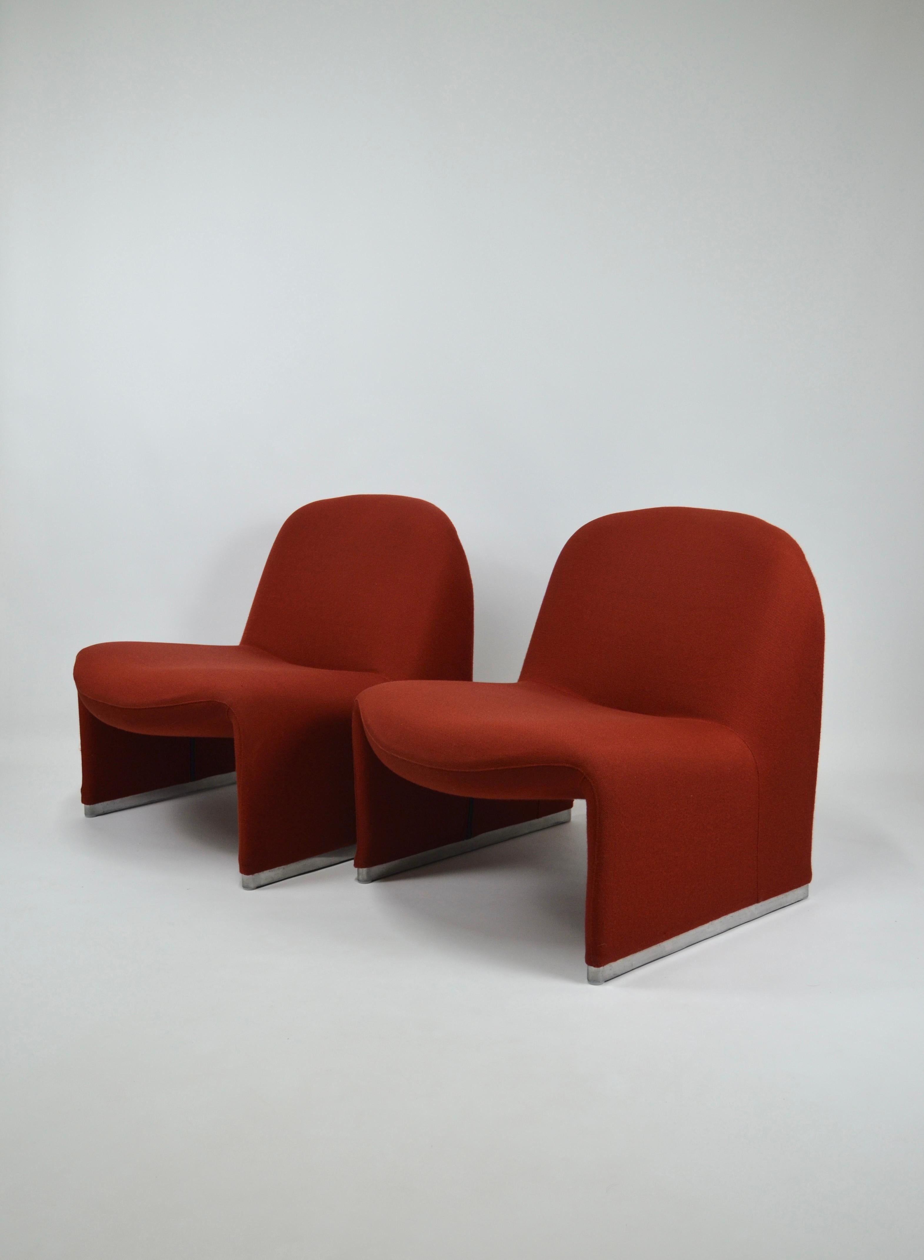 Vintage Lounge Chairs by Giancarlo Piretti for Anonima Castelli, 1970s, Set of 2 For Sale 4