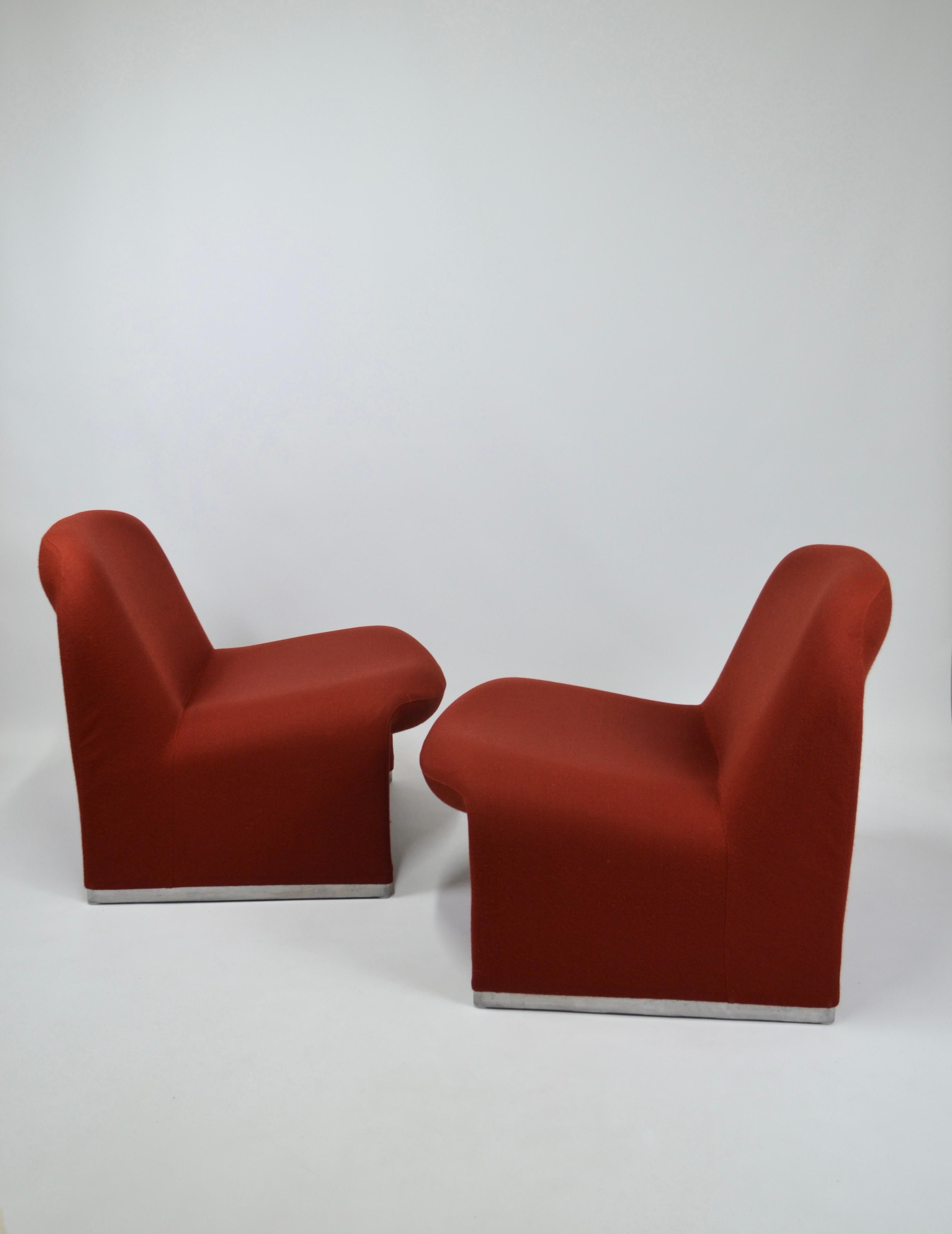 Vintage Lounge Chairs by Giancarlo Piretti for Anonima Castelli, 1970s, Set of 2 In Good Condition For Sale In Marinha Grande, PT