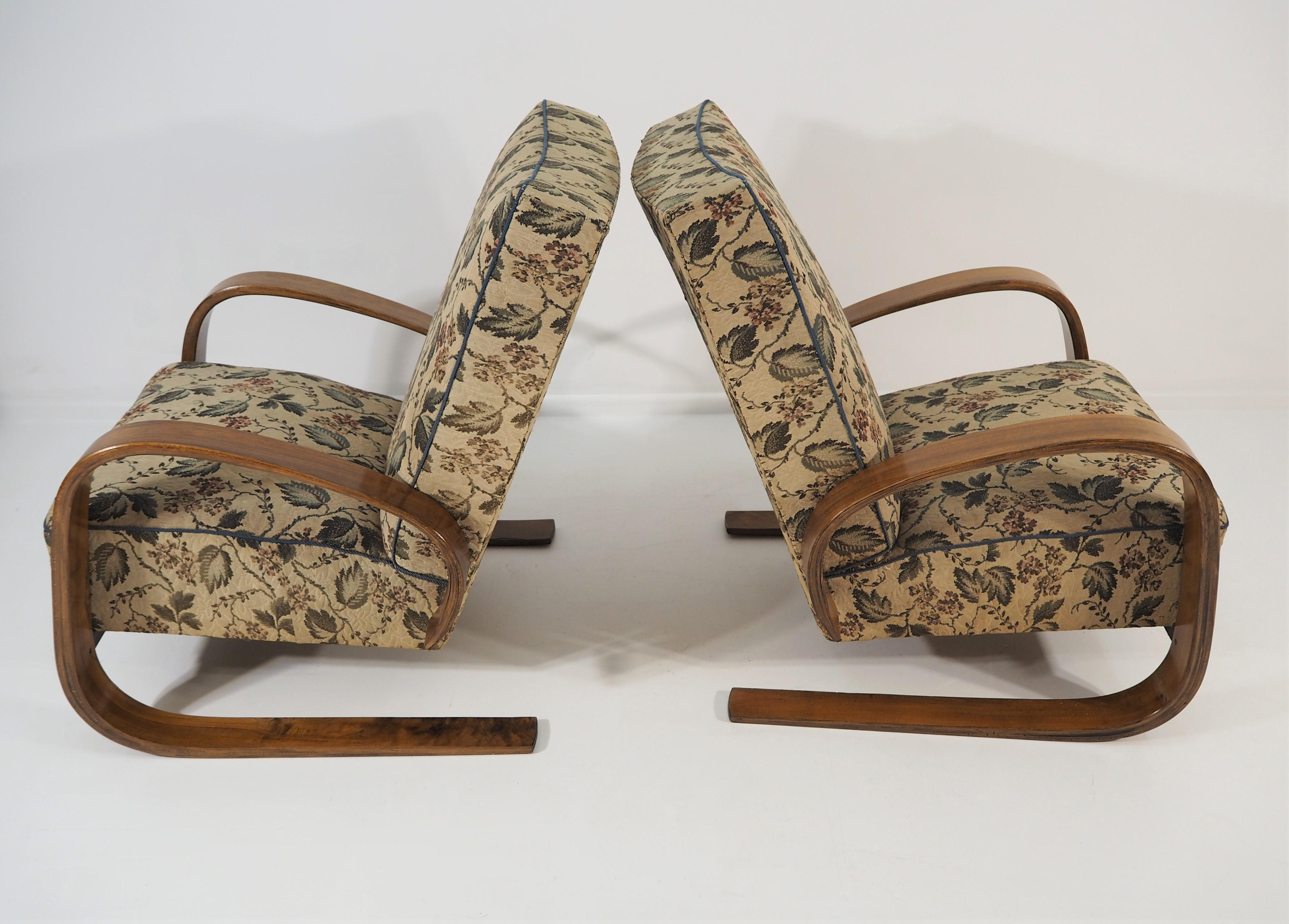 Vintage Lounge Chairs by Miroslav Navratil, 1930s, Set of 2 For Sale 4