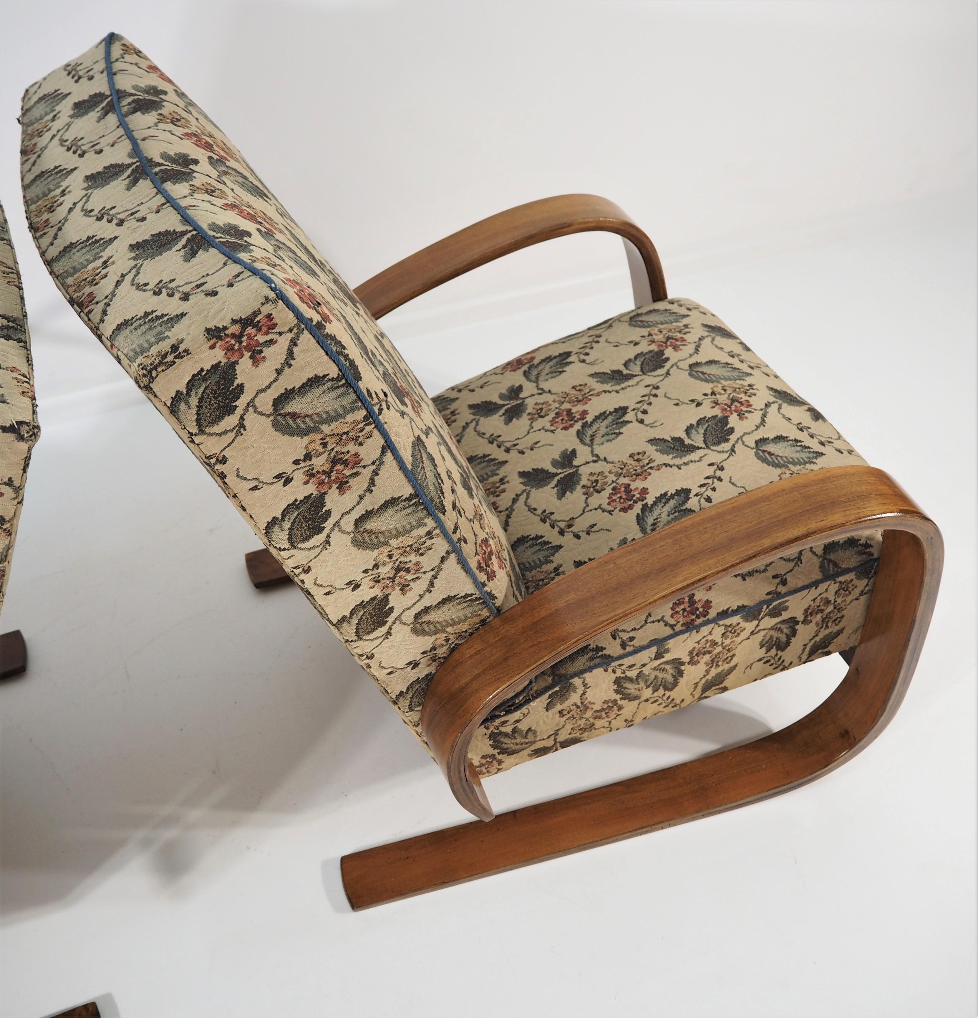 Vintage Lounge Chairs by Miroslav Navratil, 1930s, Set of 2 For Sale 5