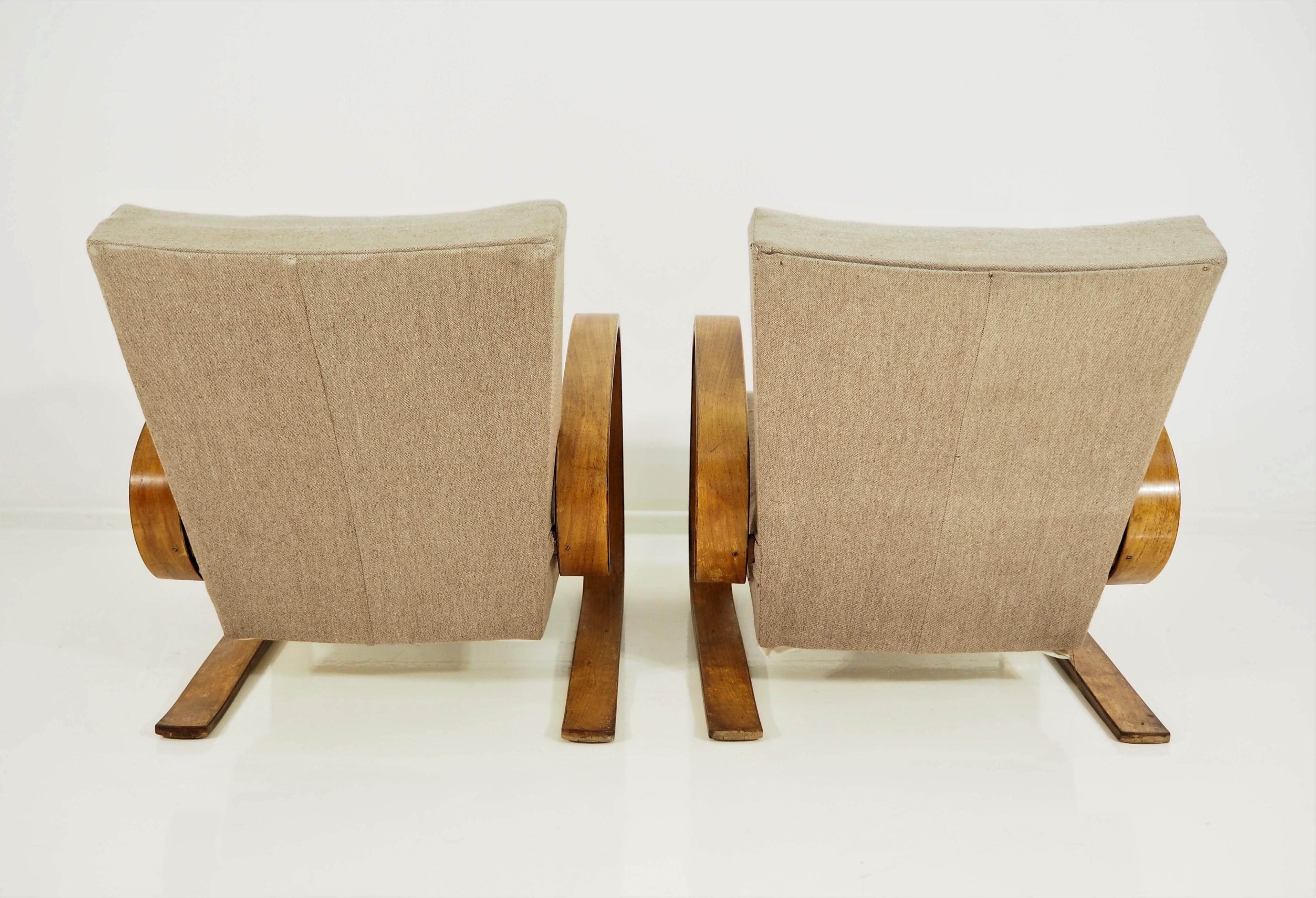 Cantilever armchairs by Miroslav Navratil, 1930s, set of 2 in the style of the 