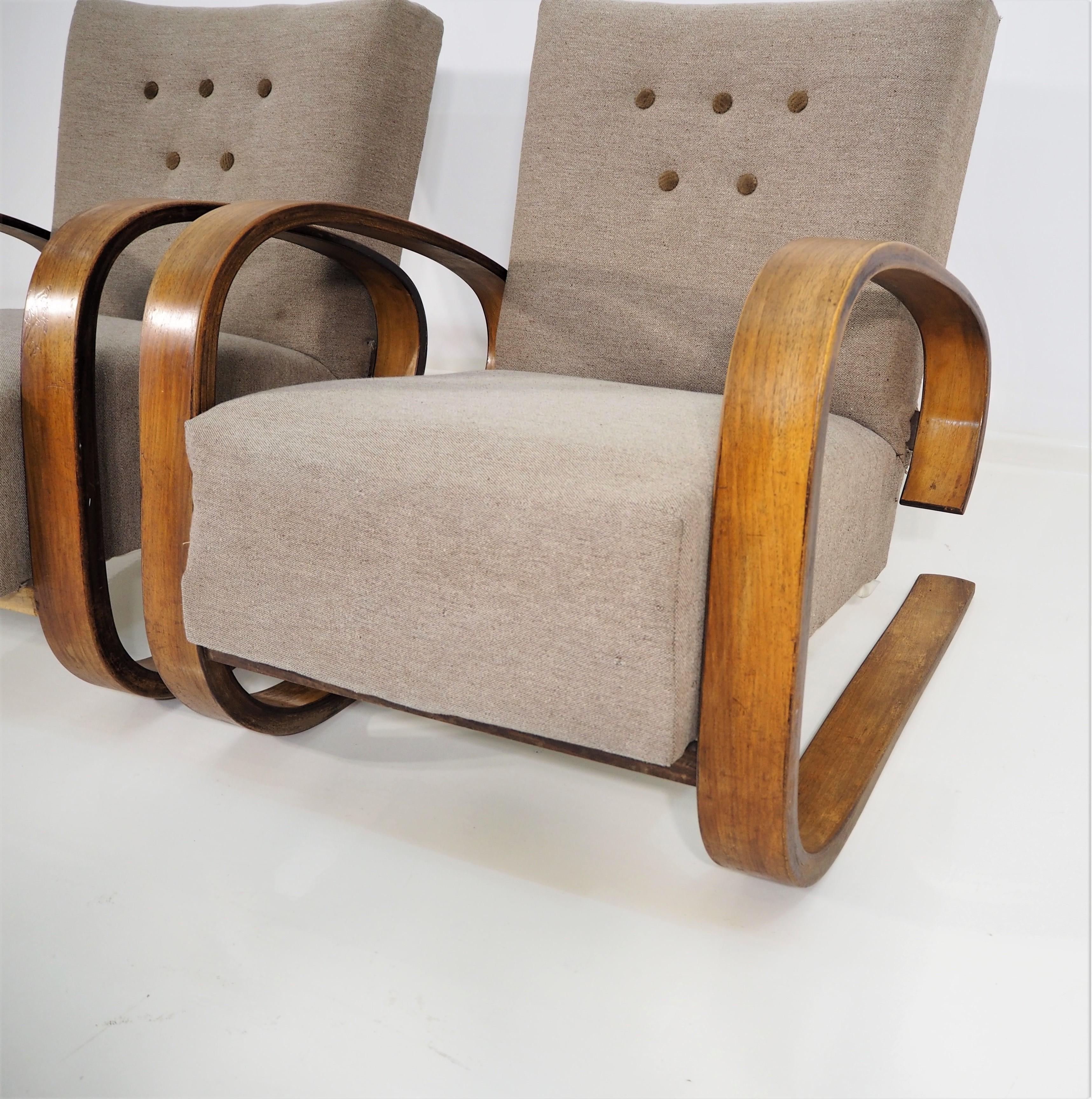 Walnut  Vintage Lounge Chairs by Miroslav Navratil, 1930s, Set of 2
