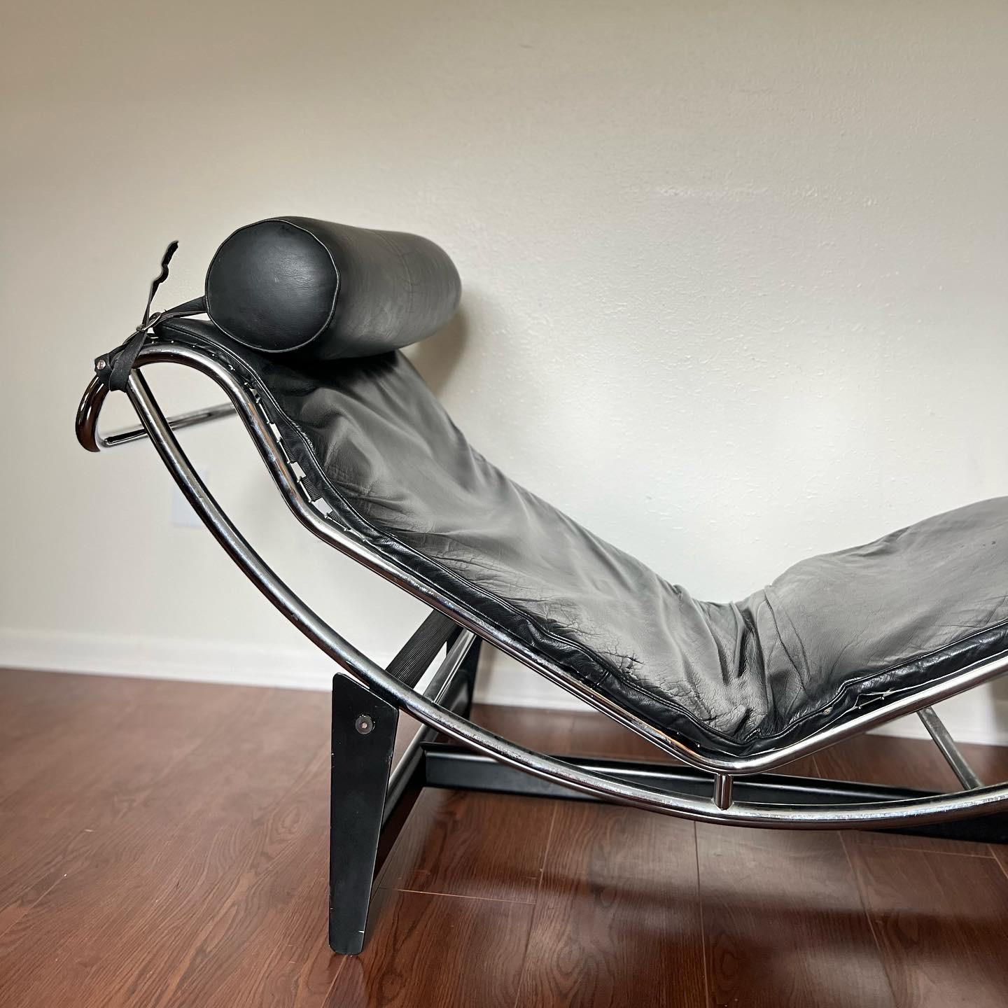 Leather Vintage Lounge Recliner from the 1980s in the Style of LC4 of Le Corbusier