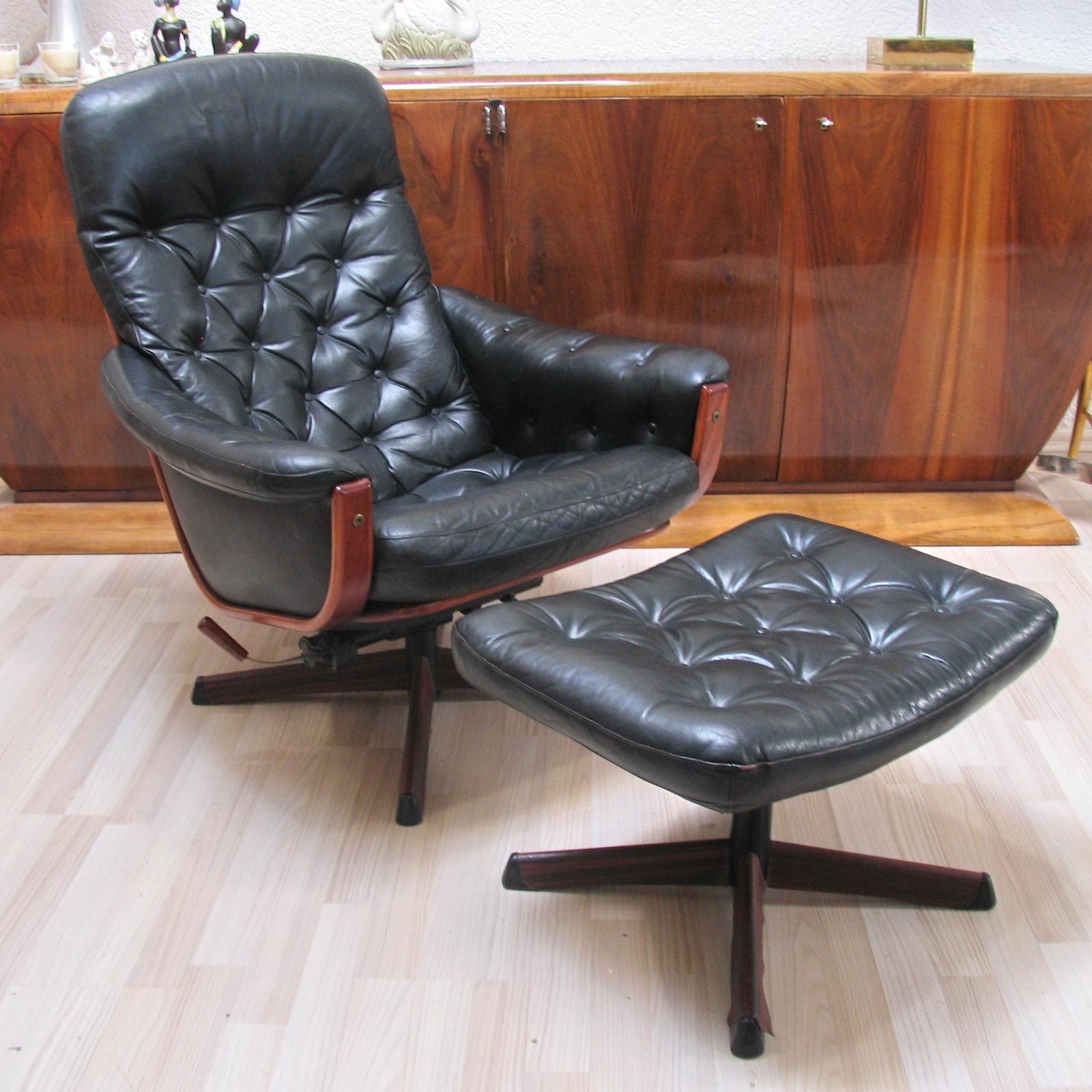 swivel chair with footrest