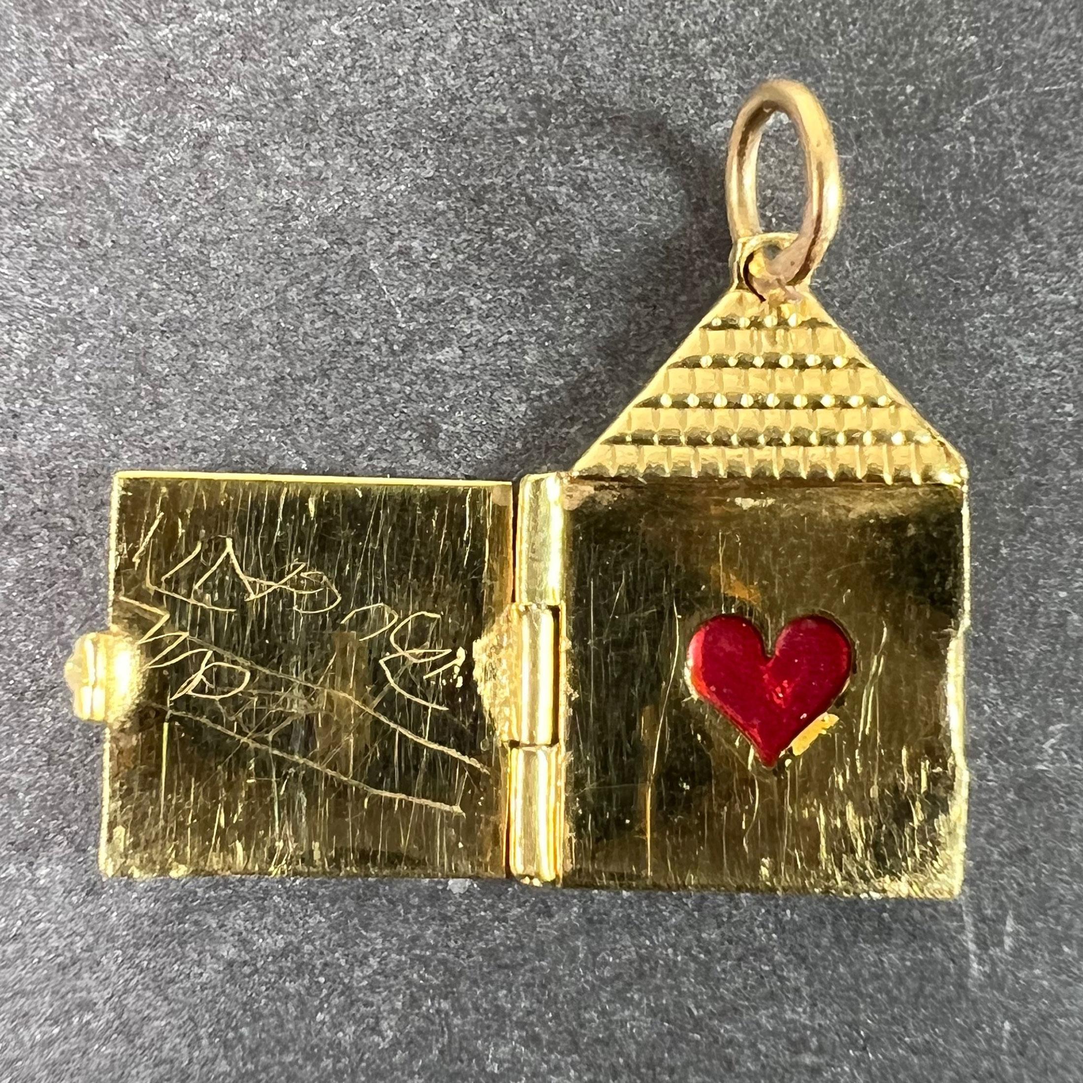 Ciondolo con cuore d'amore d'epoca che apre la porta, smaltato in oro giallo 18 carati in vendita 1