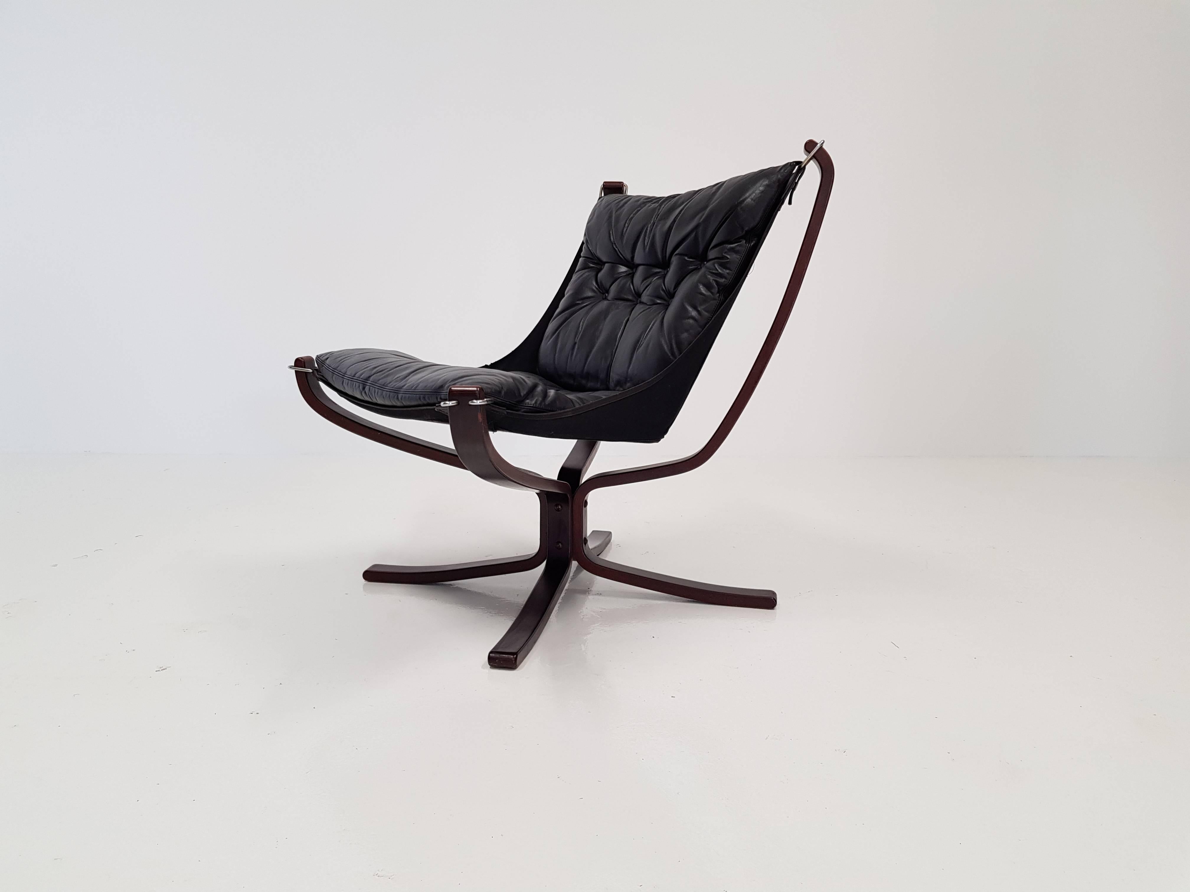 Vintage Low-Backed X-Framed Sigurd Ressell Designed Falcon Chair, 1970s 1