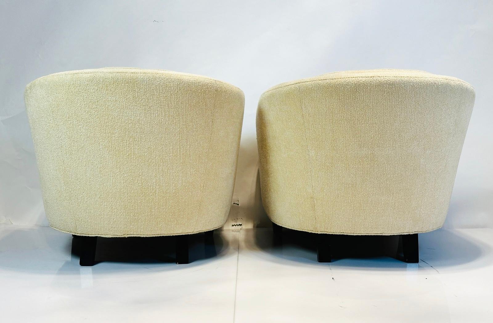 Vintage Low Profile Barrel Chairs, USA 1970's In Good Condition For Sale In Los Angeles, CA