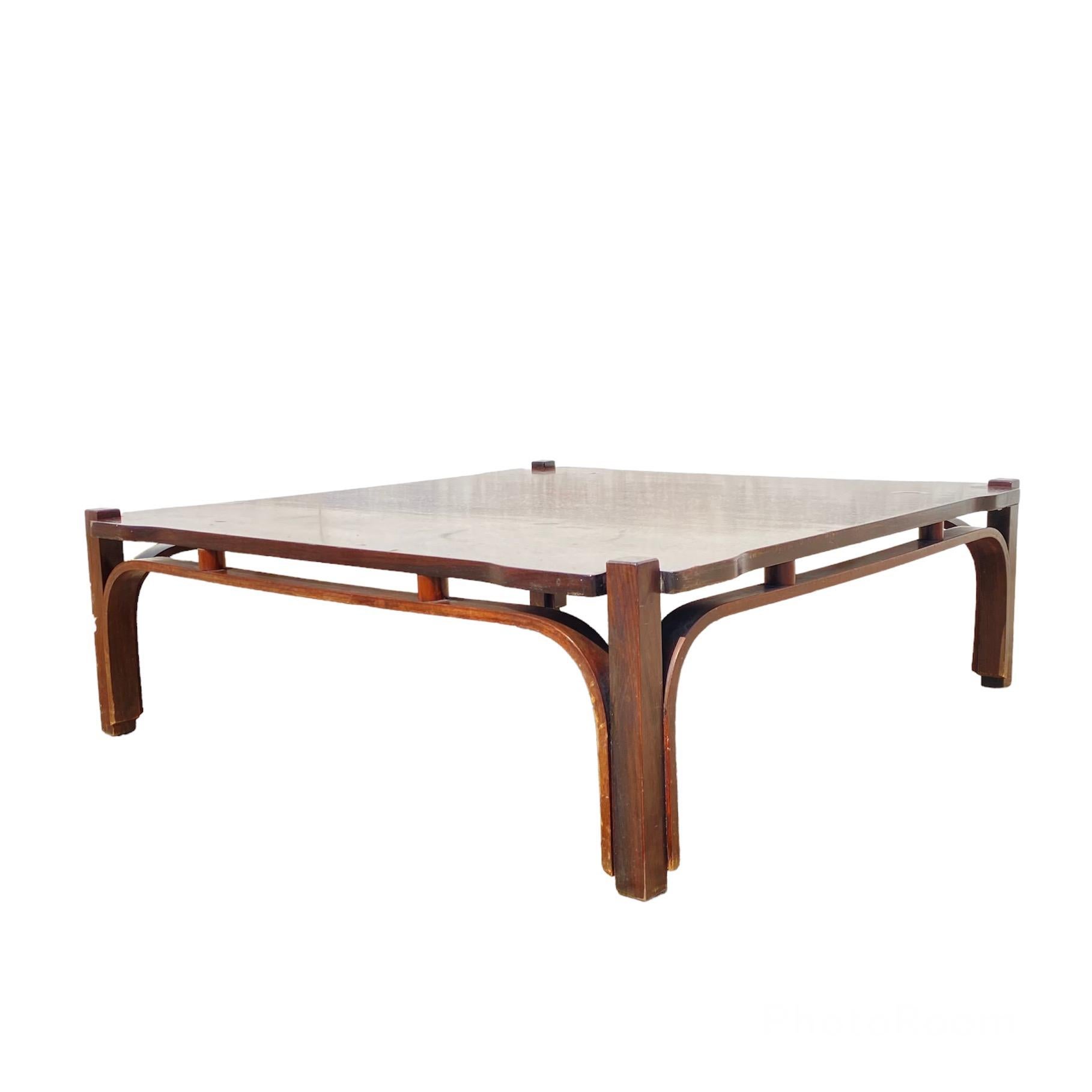 Vintage Low Table in Walnut designed Tito Agnoli for Cinova, Italy, 1964.
 
The table is in good structure conditions, please note that it could have some signs of age and use.
 
Dimensions:
H: 27cm
L: 123cm
D: 84cm