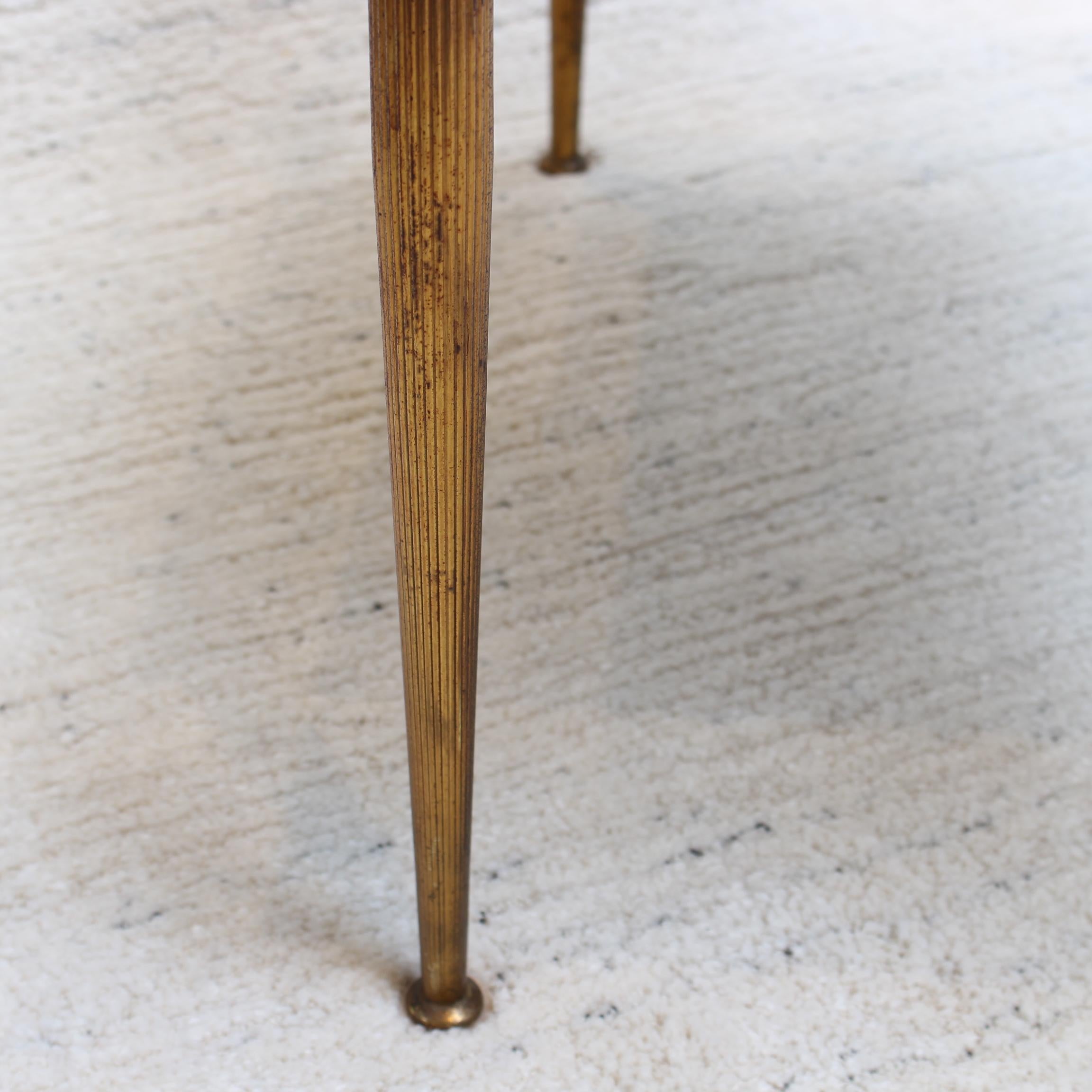 Niedriger Vintage-Tisch mit Mosaikplatte im italienischen Stil (ca. 1950er Jahre) im Angebot 6