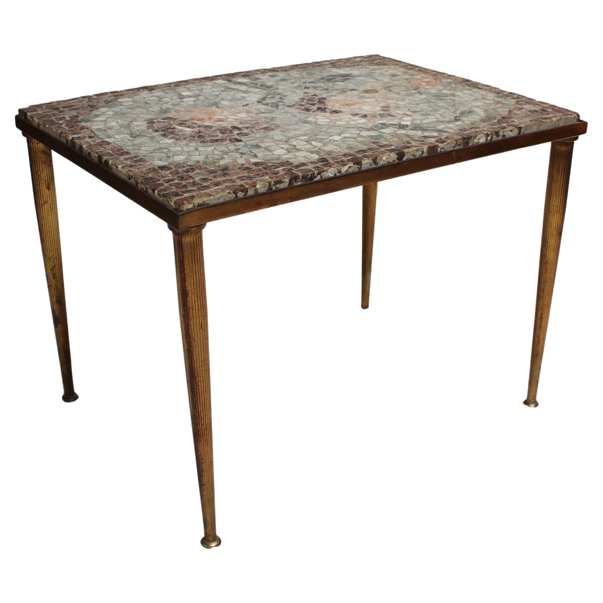 Table basse vintage avec plateau en mosaïque de style italien (vers les années 1950)