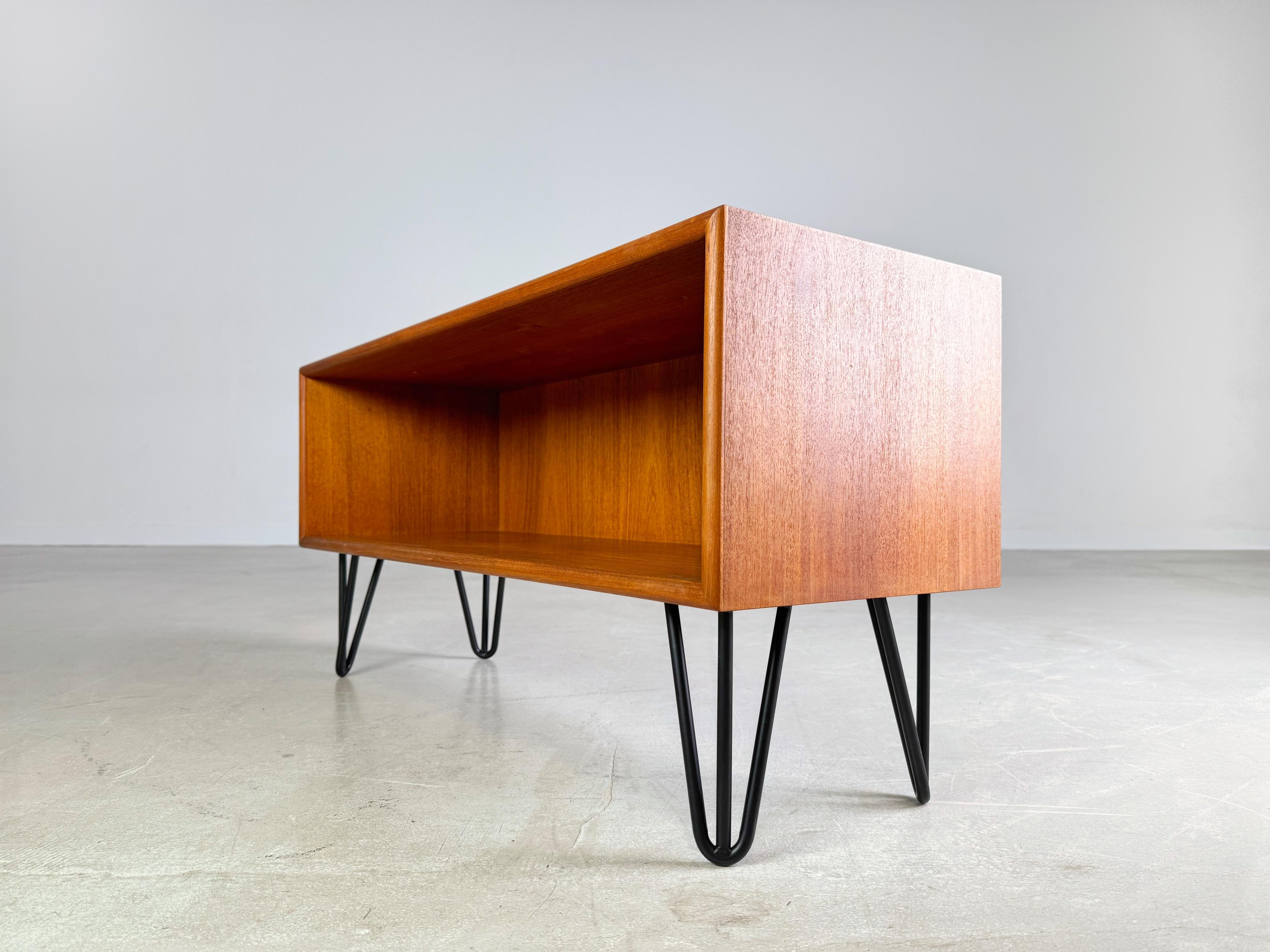 Vintage Lowboard Midcentury Sideboard Dyrlund Teak 1960er 1