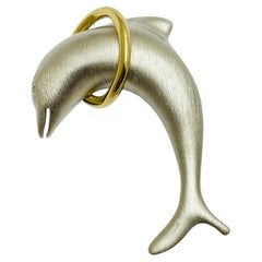 Designer-Brosche LR, signiert, Gold-Silber-Silber-Ton, Delphin