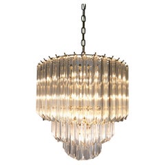 Lampadario a tre piani in lucite trasparente vintage degli anni '70