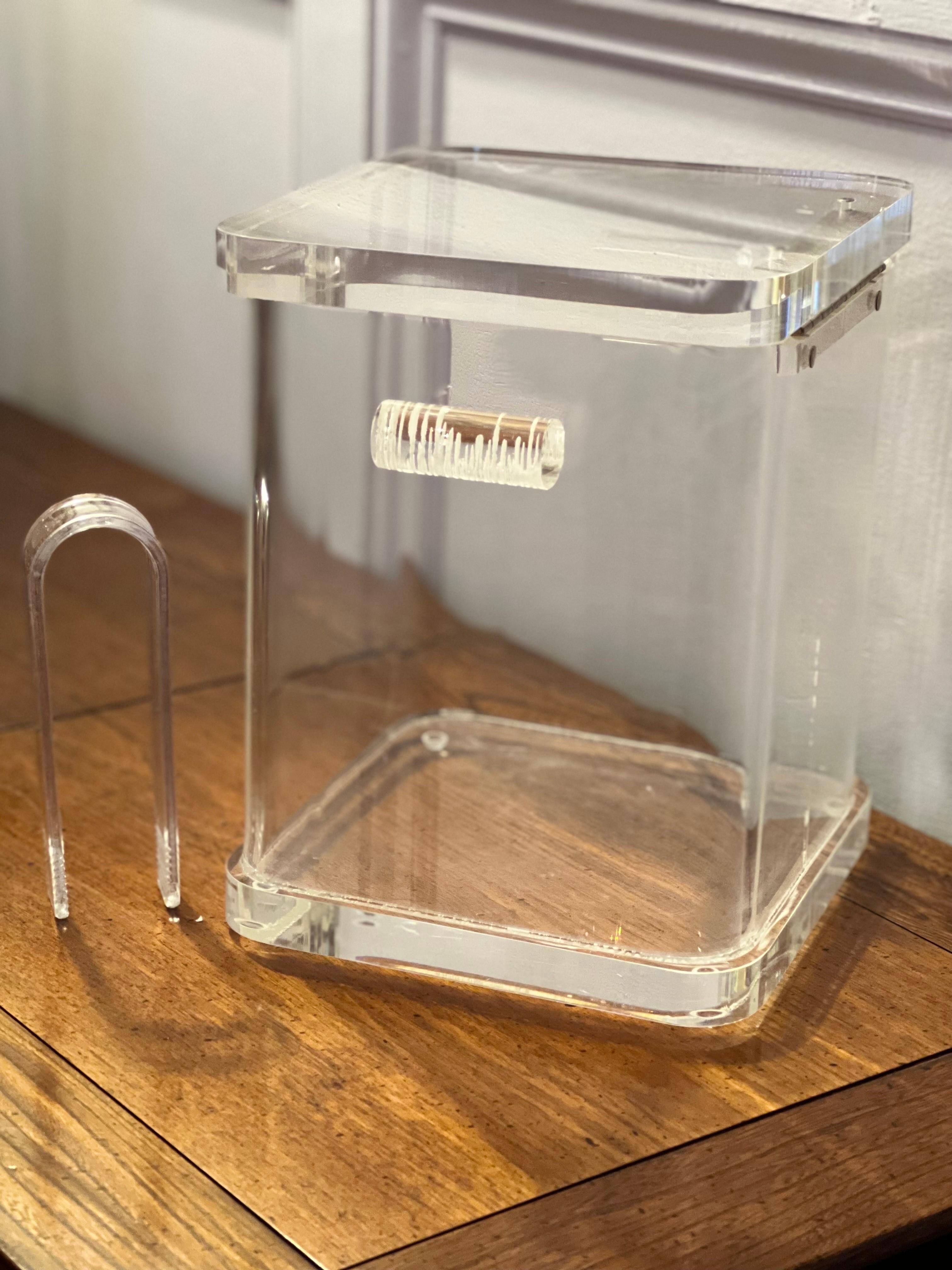 tainoki acrylic stool