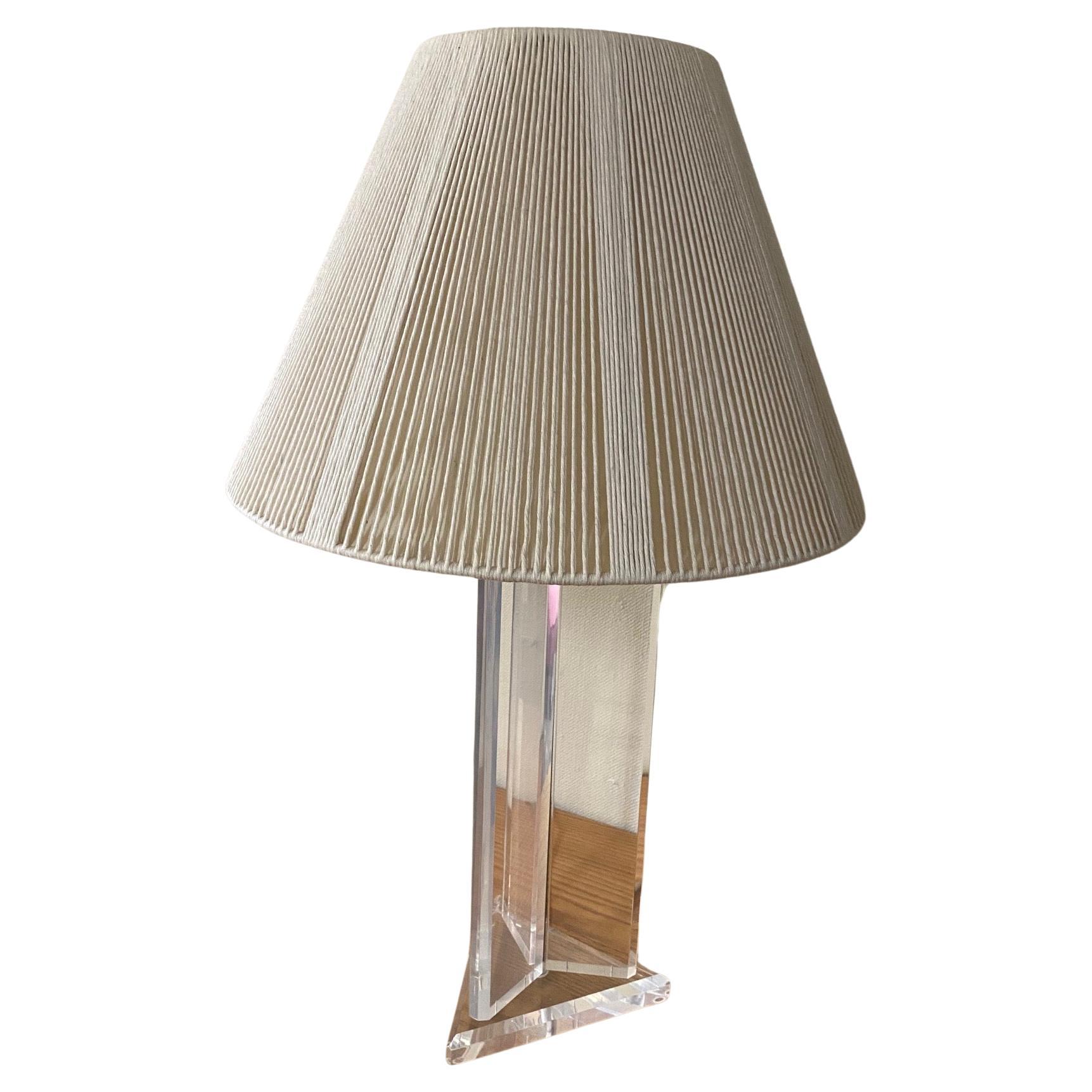Vintage-Lampe aus Lucite mit originalem String-Schirm