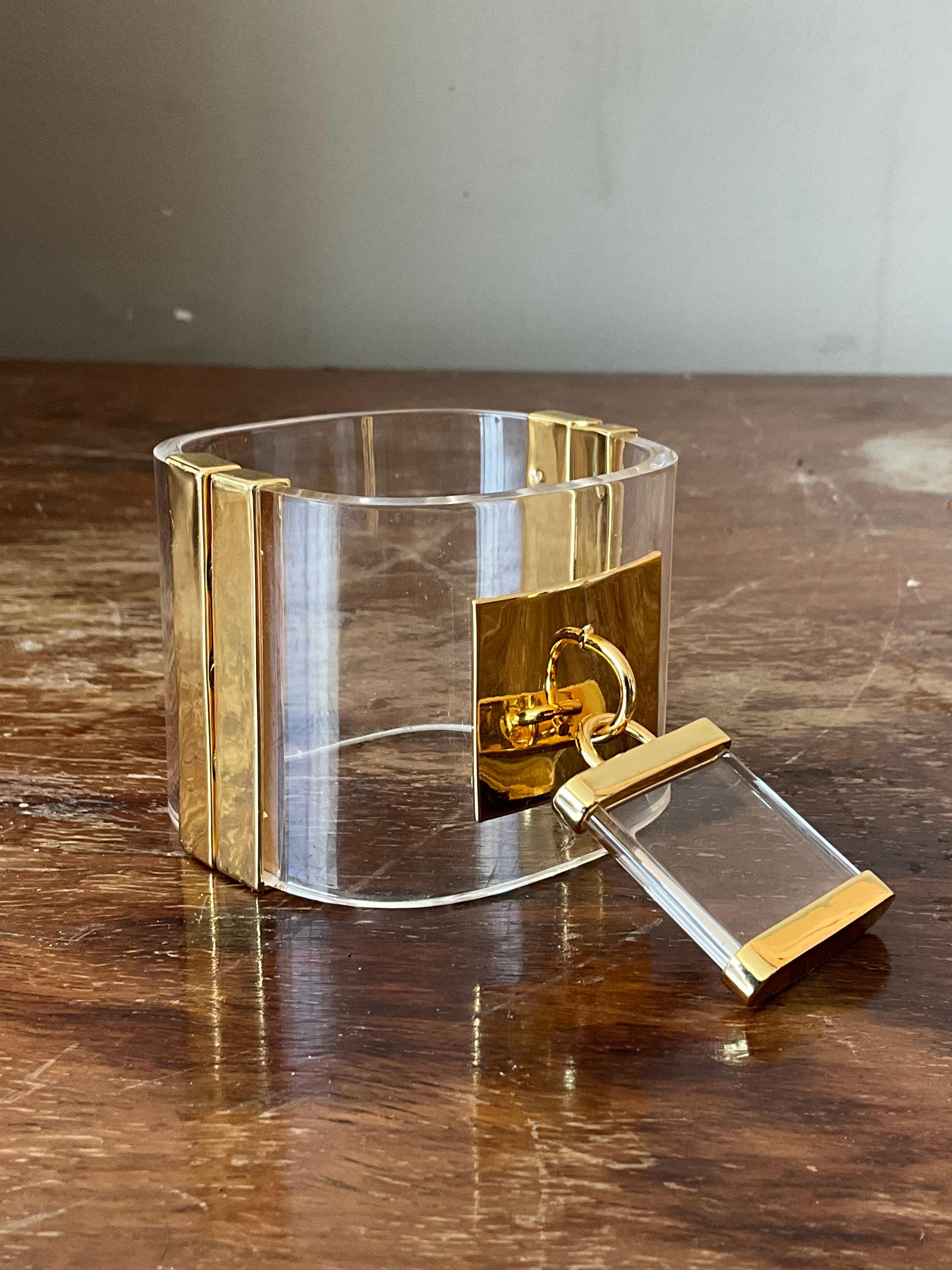 Retro Vintage Lucite Lock Bracelet with Magnetic Clasp For Sale