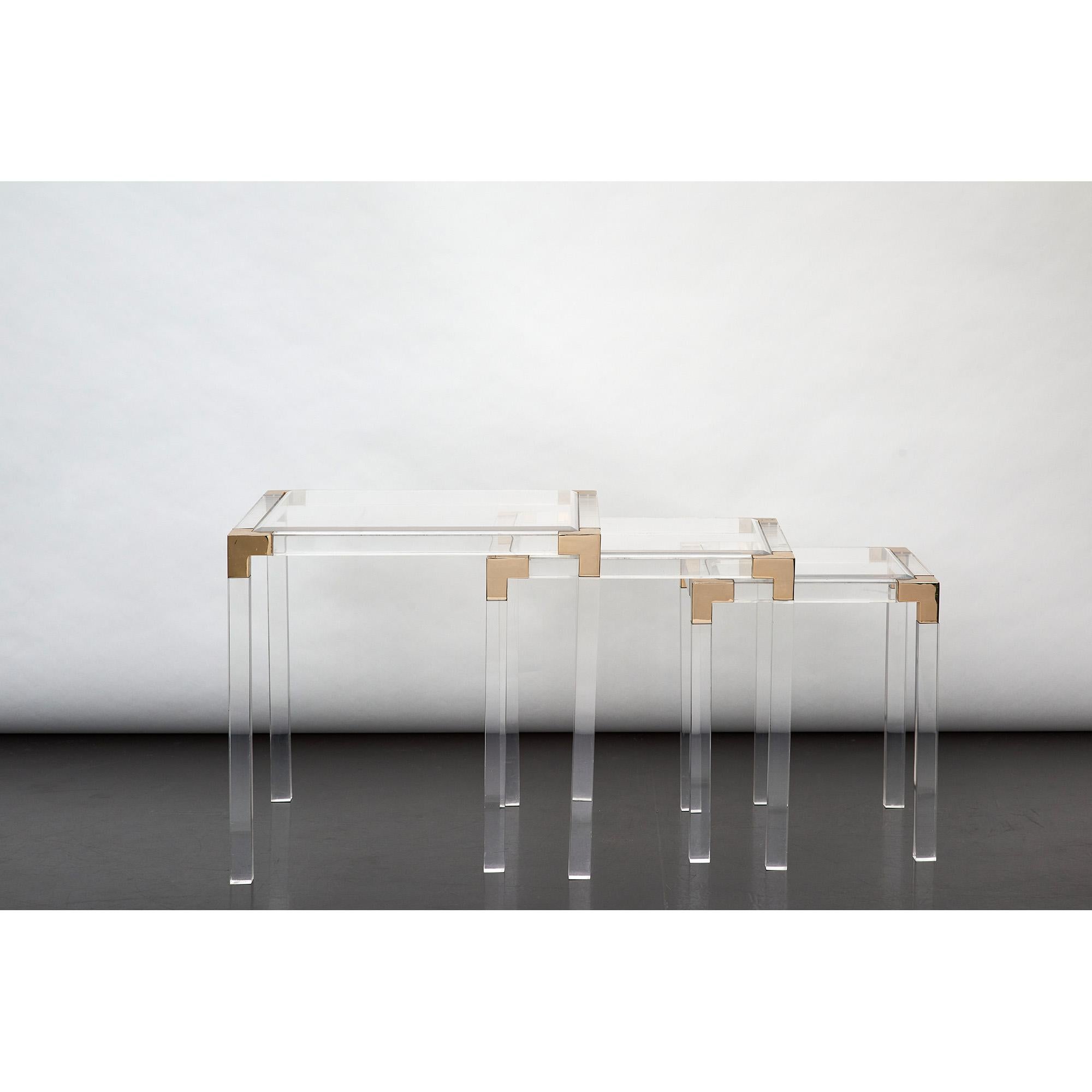 Mesas nido vintage de lucite, Francia años 80. Regencia de Hollywood en venta