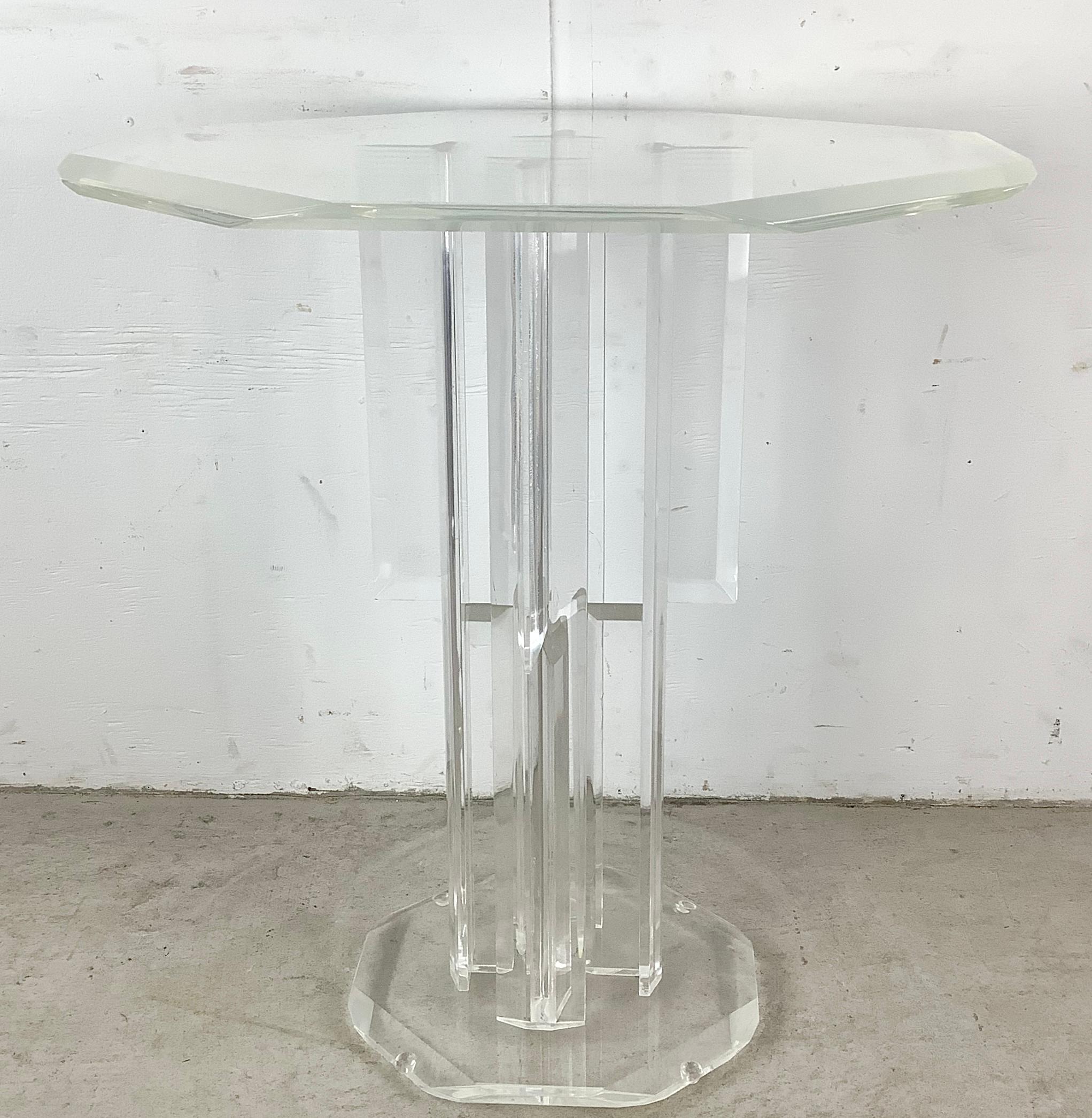 Mid-Century Modern Vintage Lucite Pedestal Table For Sale