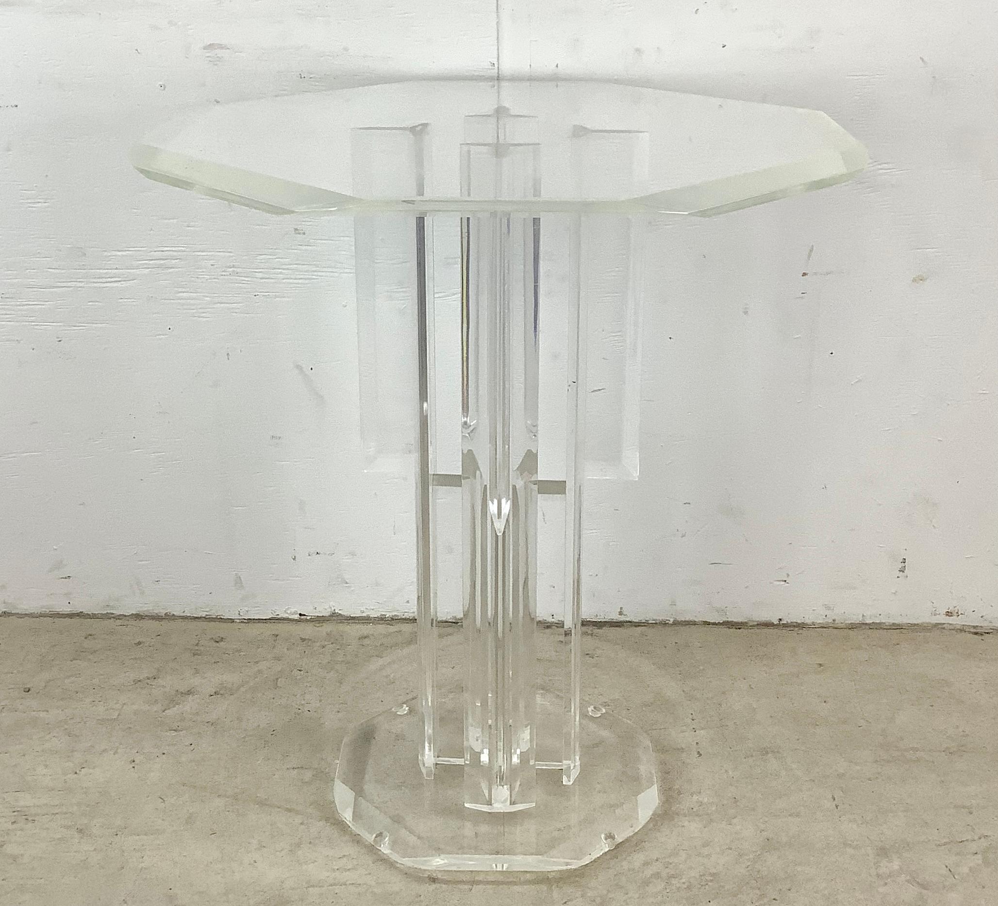 Vintage Lucite Pedestal Tisch (Sonstiges) im Angebot