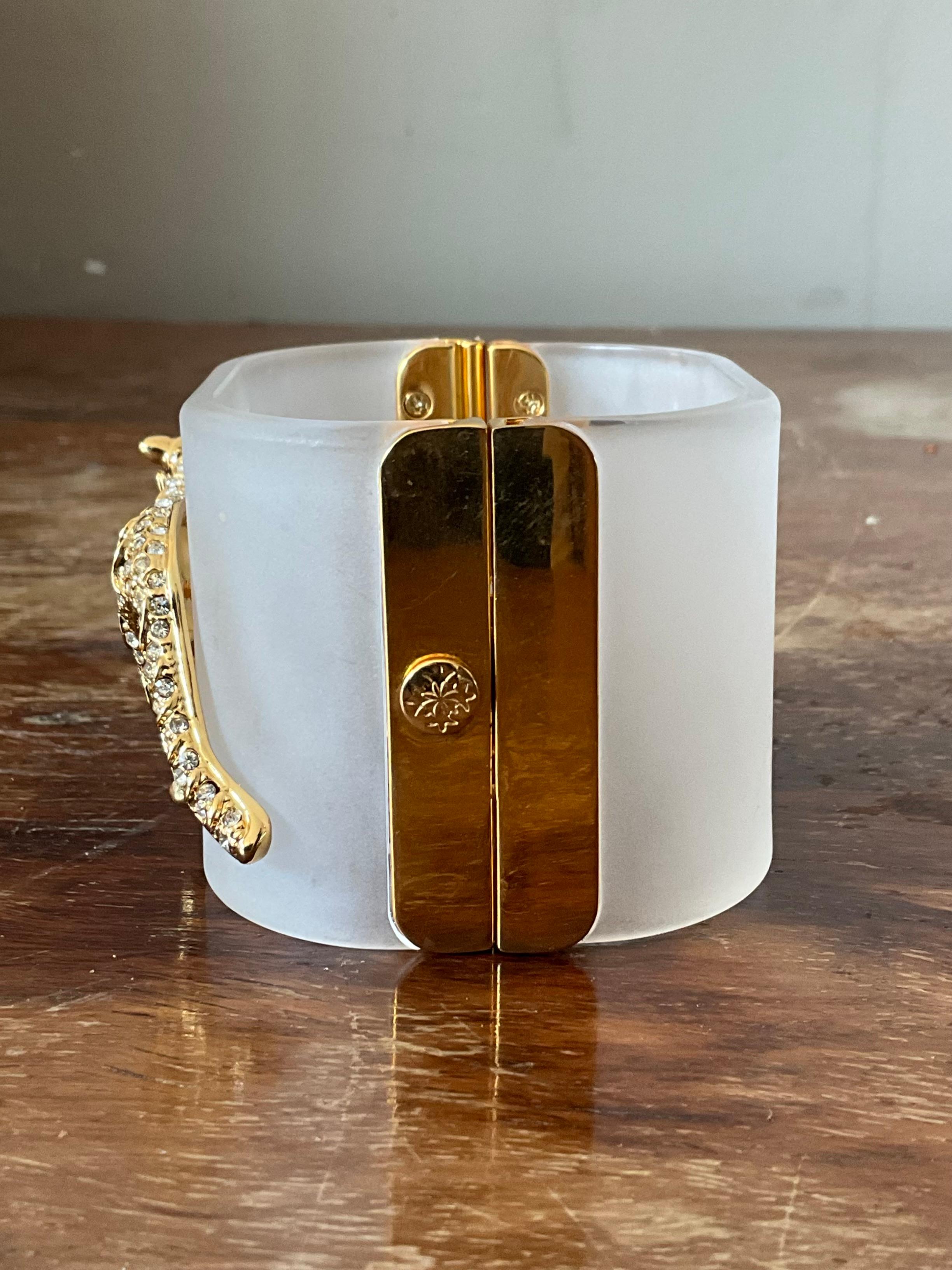 Vintage Lucite Rhinestone Leopard Bracelet For Sale 1