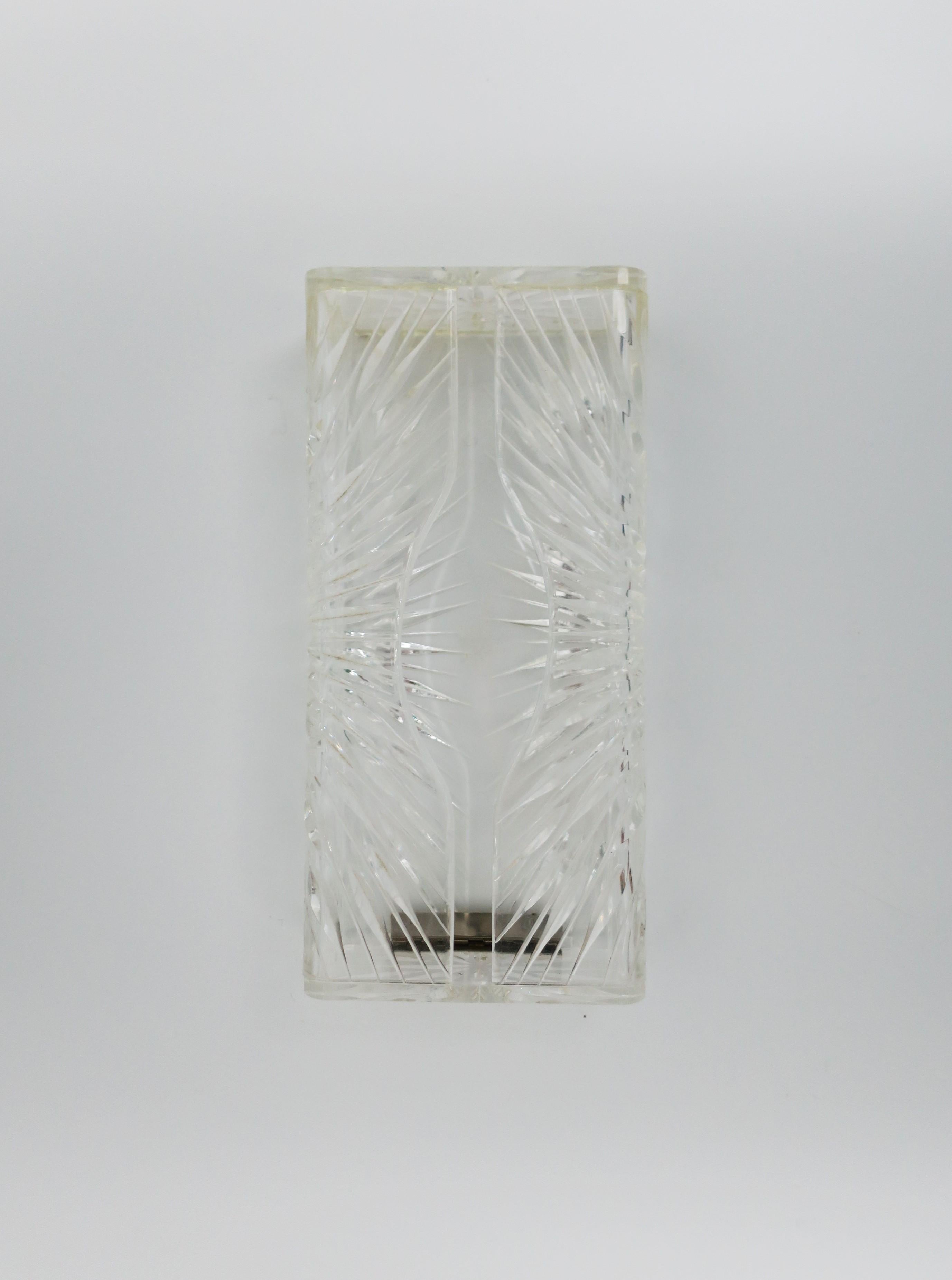 Lucite Tissue Box Cover Holder by Wilardy For Sale 3
