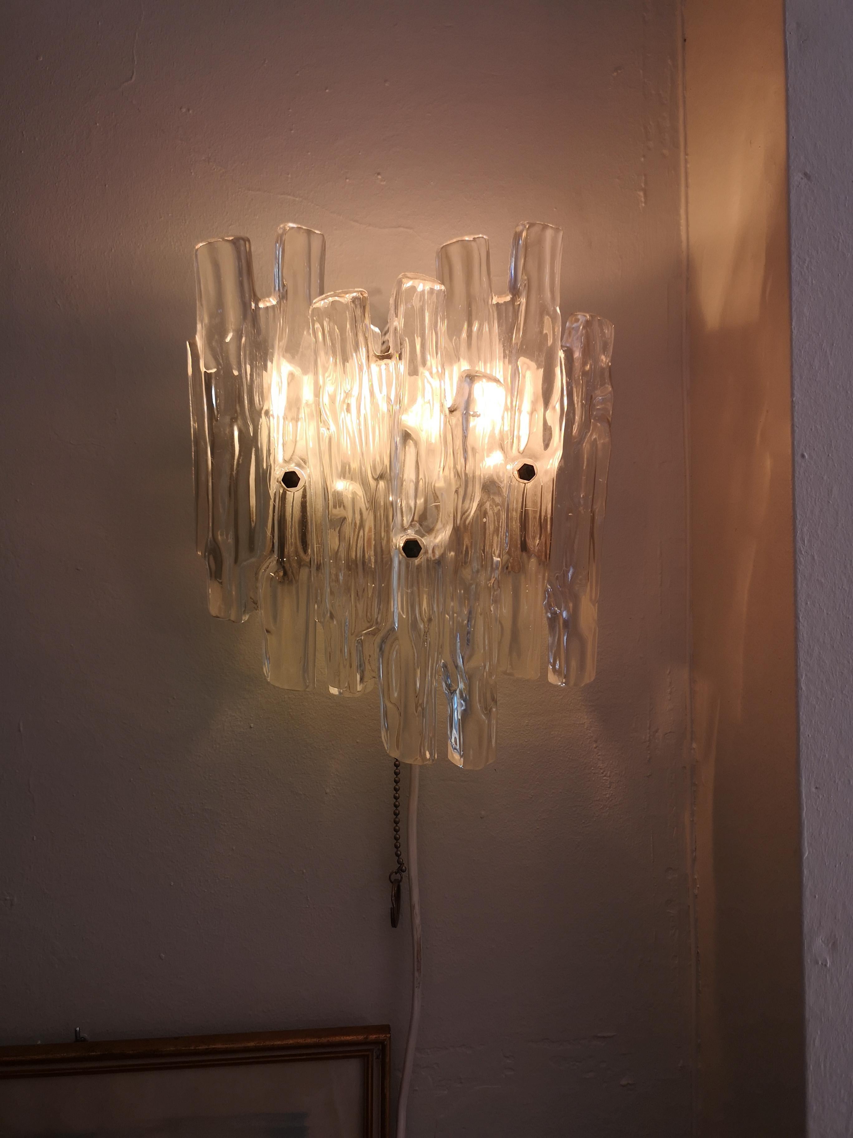 Mid-20th Century Vintage lucite wall lamp in the J. T. Kalmar style ice glass model circa 1960 For Sale