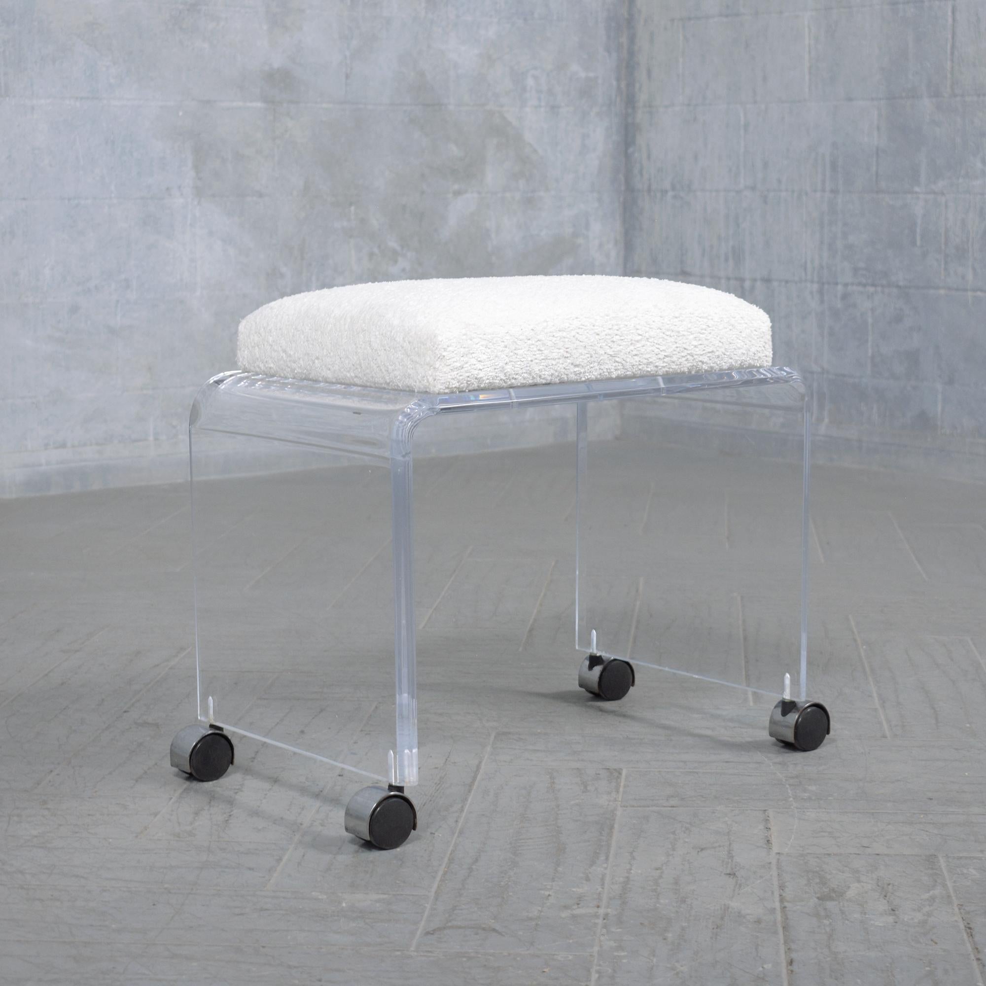Mid-20th Century Lucite Waterfall Bench: A Fusion of Mid-Century Elegance & Modern Style For Sale