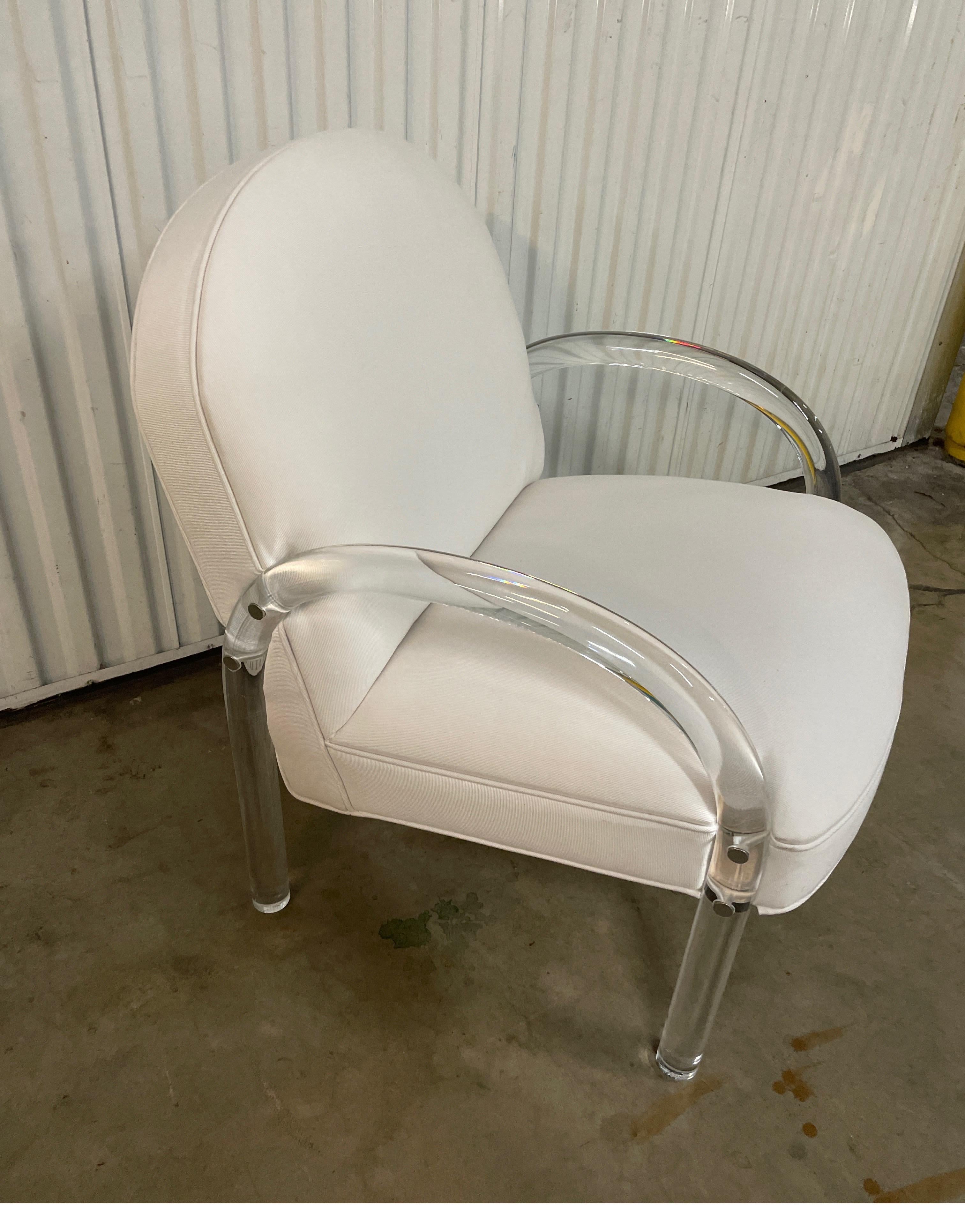 Silla Club Vintage Lucite Waterfall Estadounidense en venta