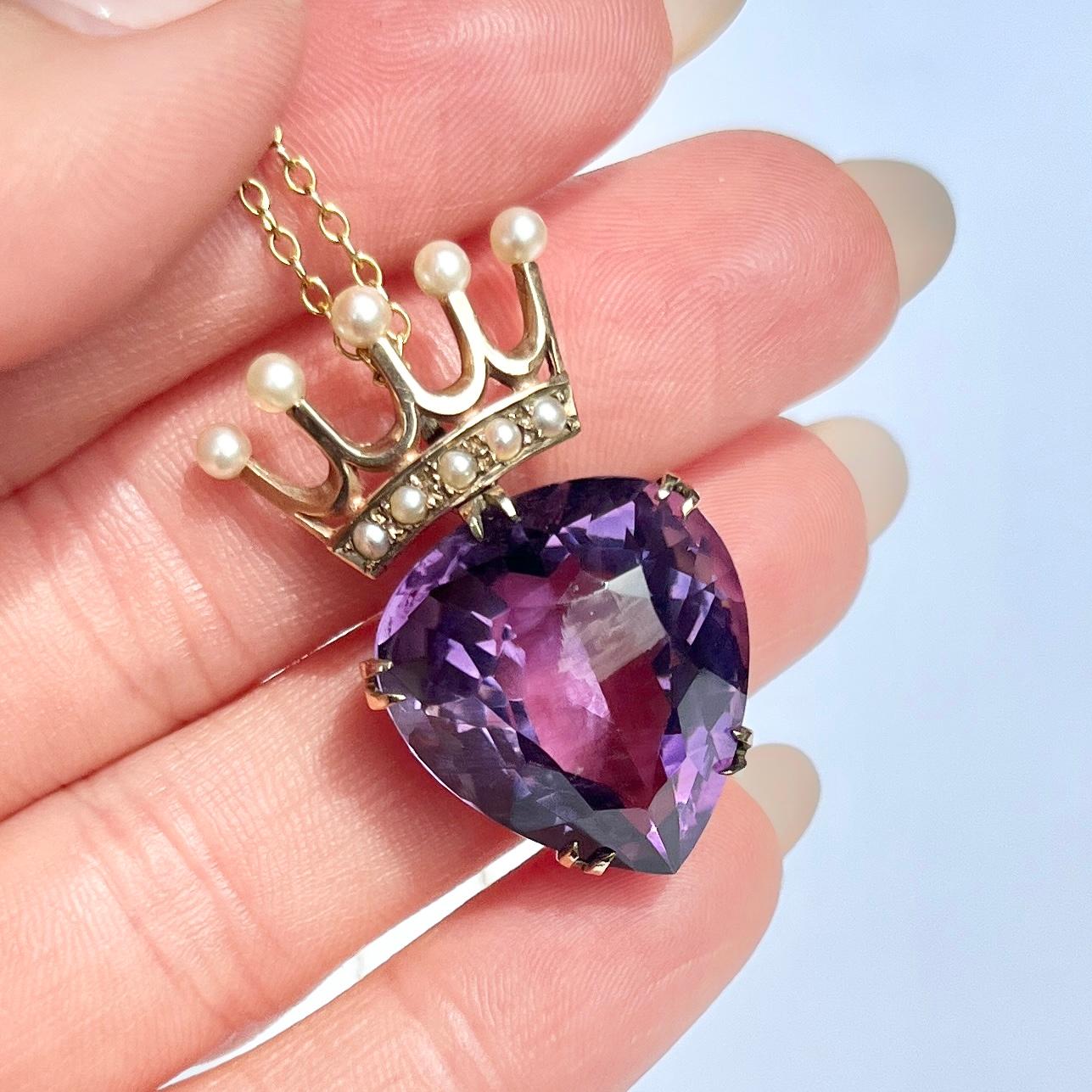 Heart Cut Vintage Luckenbooth Amethyst and 9 Carat Gold Pendant Necklace For Sale