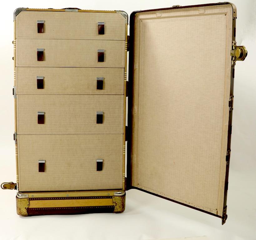 Vintage Luggage Hartmann Wardrobe on Revolving Base Made for Saks Fifth Avenue In Good Condition In New York, NY