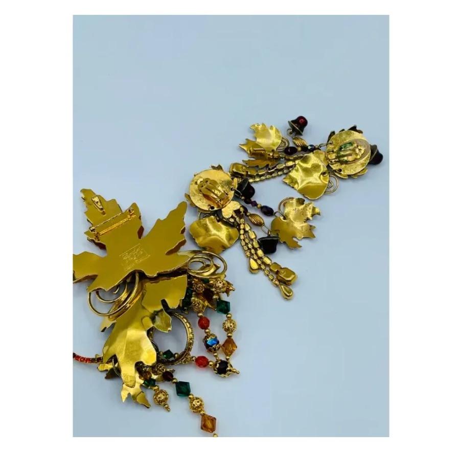 Vintage Lunch at the Ritz Acorn and Leaf Fall Themed Earrings and Brooch For Sale 2
