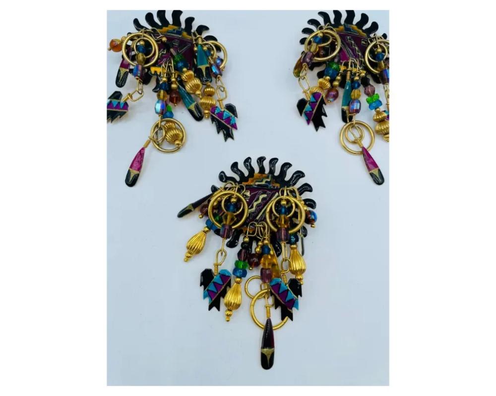 Women's Vintage Lunch at the Ritz Native American Theme Earring Brooch/Pendant Set For Sale
