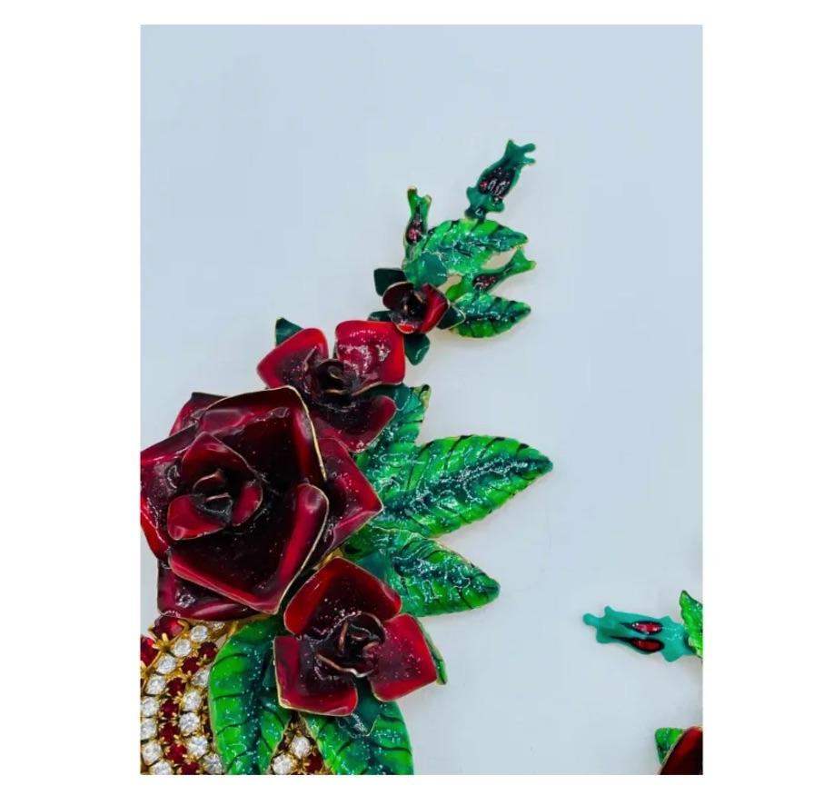Women's or Men's Vintage Lunch At the Ritz Red Roses Rose Earrings and Brooch/Pendant Set For Sale
