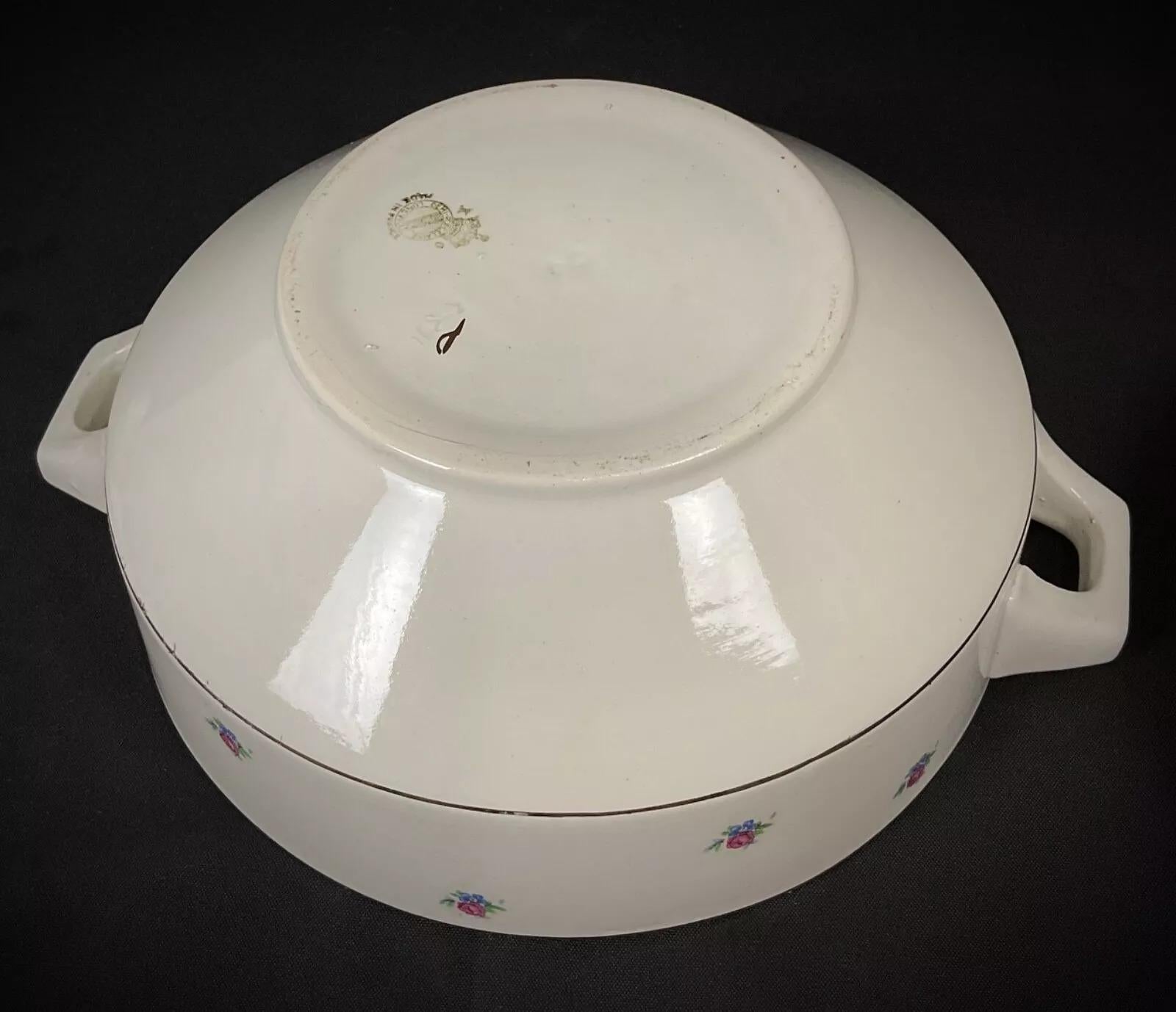 Vintage Luneville Suppenterrine mit Blumendekoration - Made in France - 2Y468 im Zustand „Relativ gut“ im Angebot in Bordeaux, FR