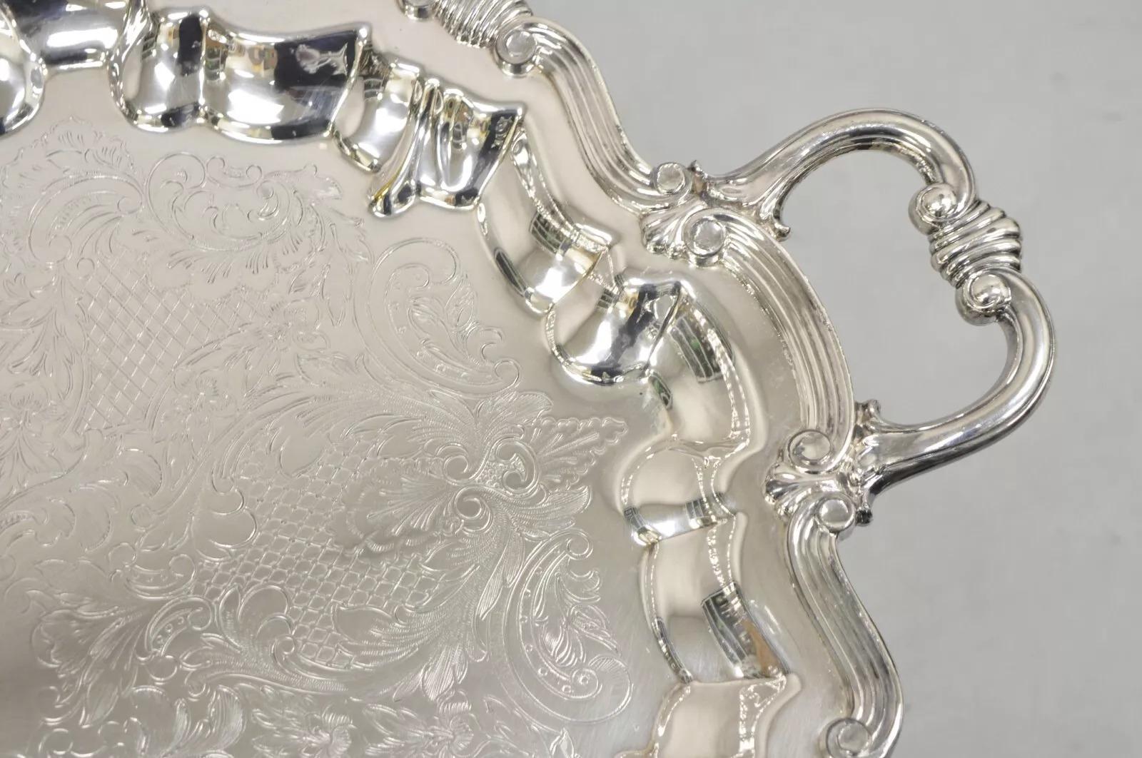 Bandeja de servicio con dos asas ornamentadas de estilo barroco vintage Lunt Silver Chapado en plata en venta