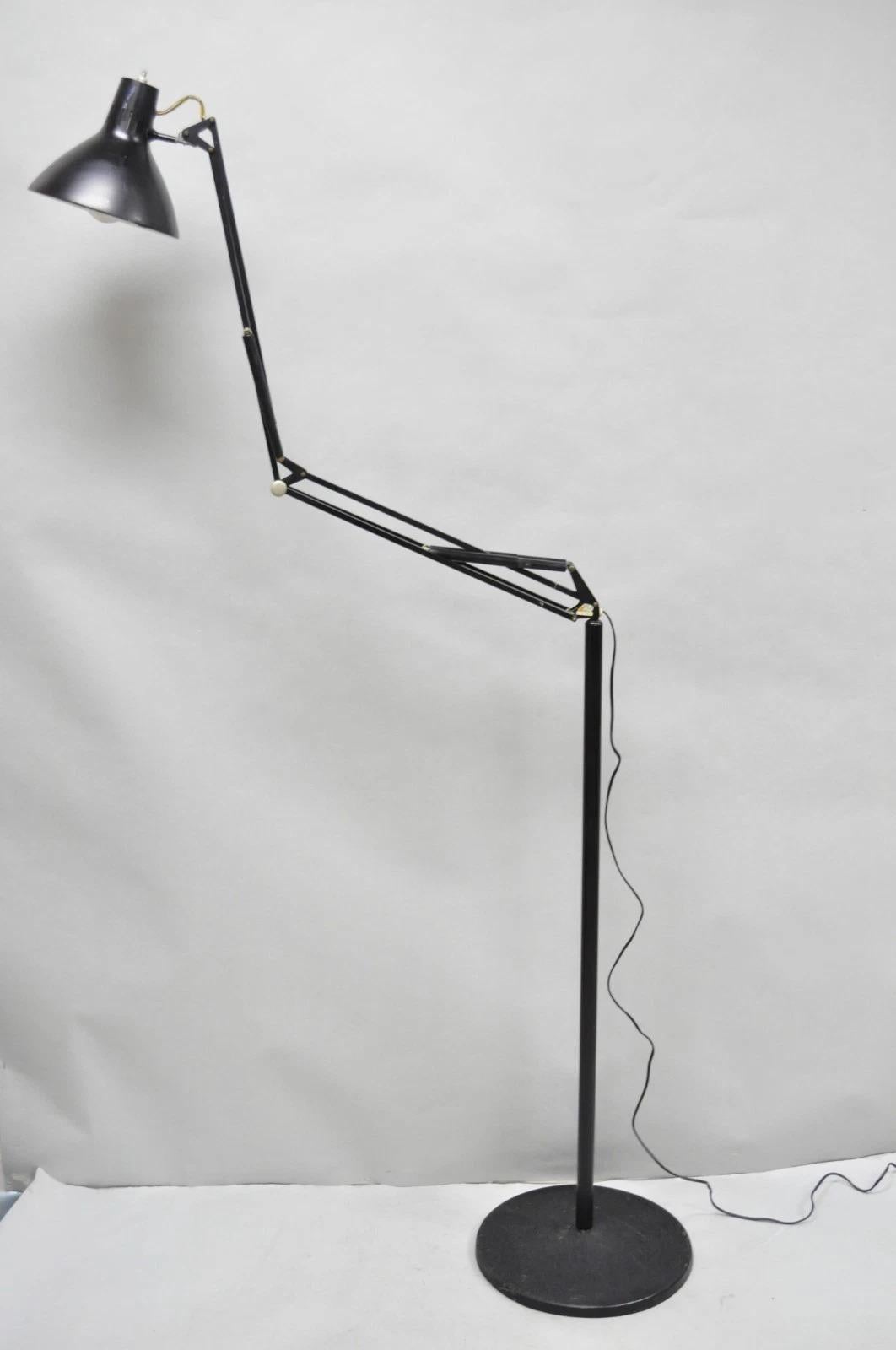 Vintage Luxo Pixar Style Mid Century Modern Articulating Drafting Stehlampe (C) (Moderne der Mitte des Jahrhunderts) im Angebot