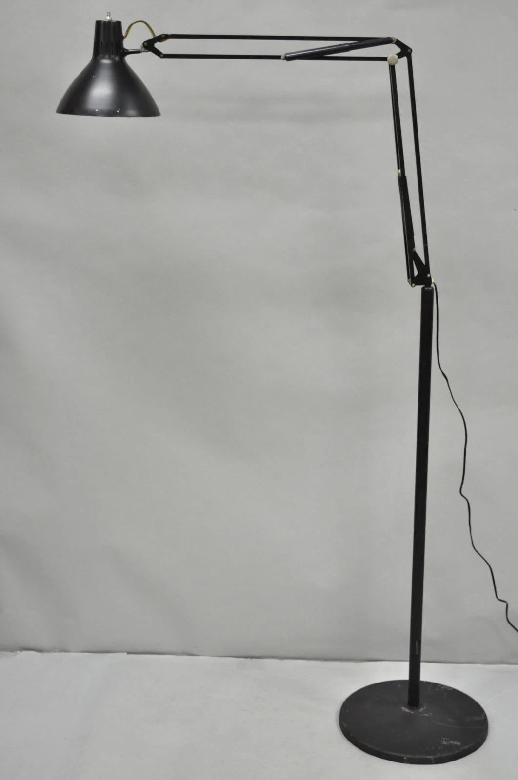 Vintage Luxo Pixar Style Mid Century Modern Articulating Drafting Floor Lamp en vente 10
