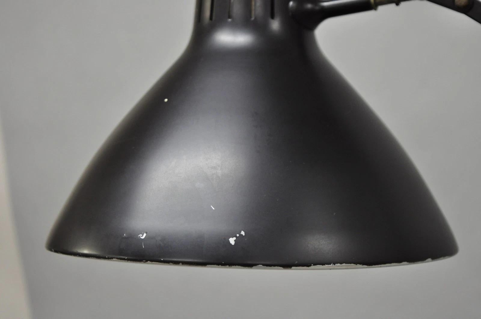 Métal Vintage Luxo Pixar Style Mid Century Modern Articulating Drafting Floor Lamp en vente