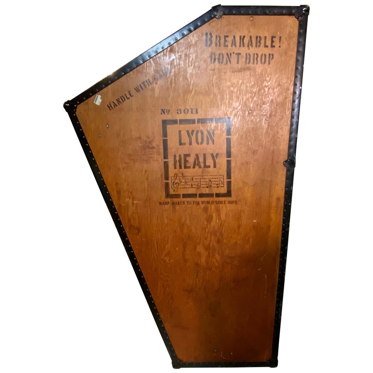 Vintage Lyon and Healy Harp Case