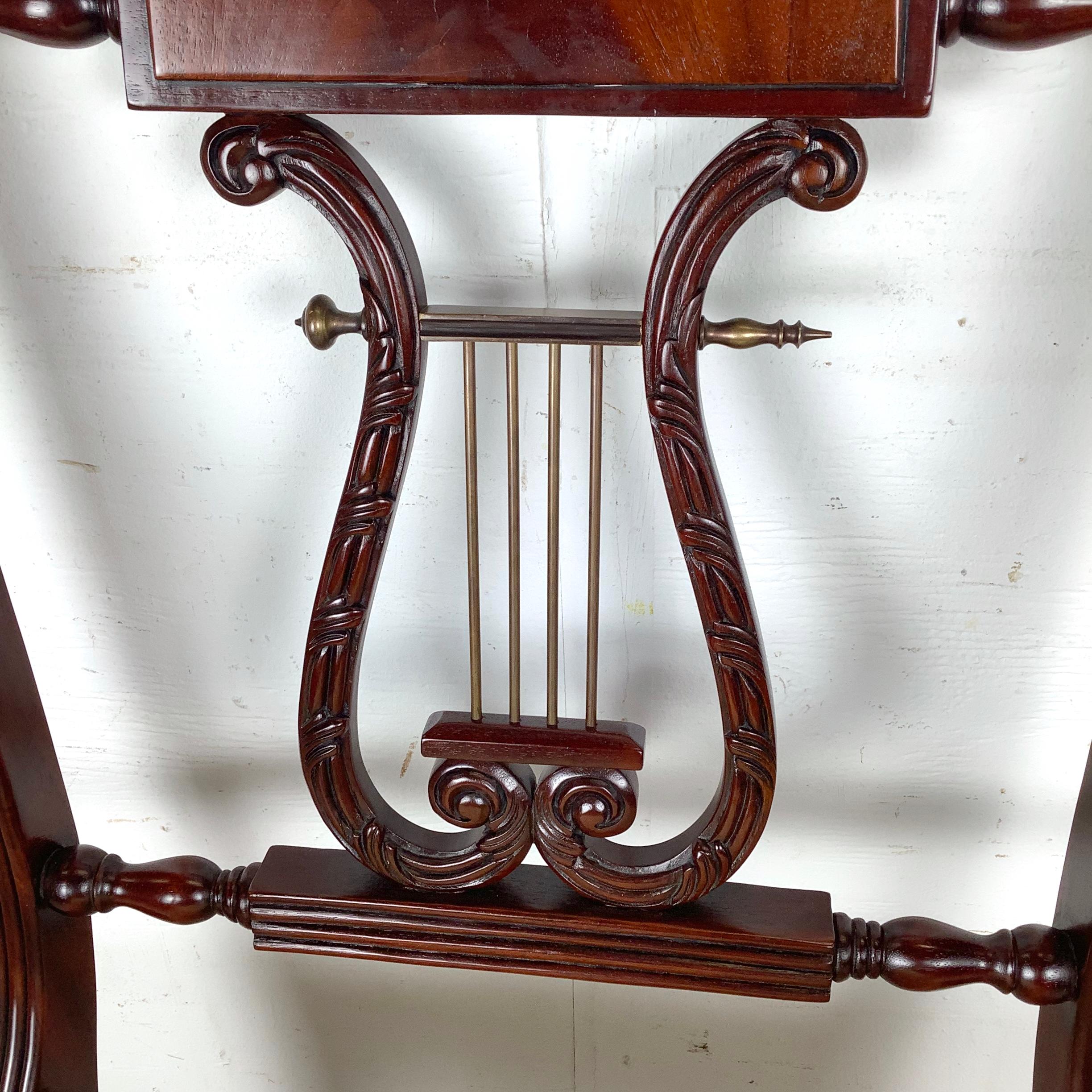 Vintage Lyre-Back Accent Chair With Fluted Arms (Stoff) im Angebot