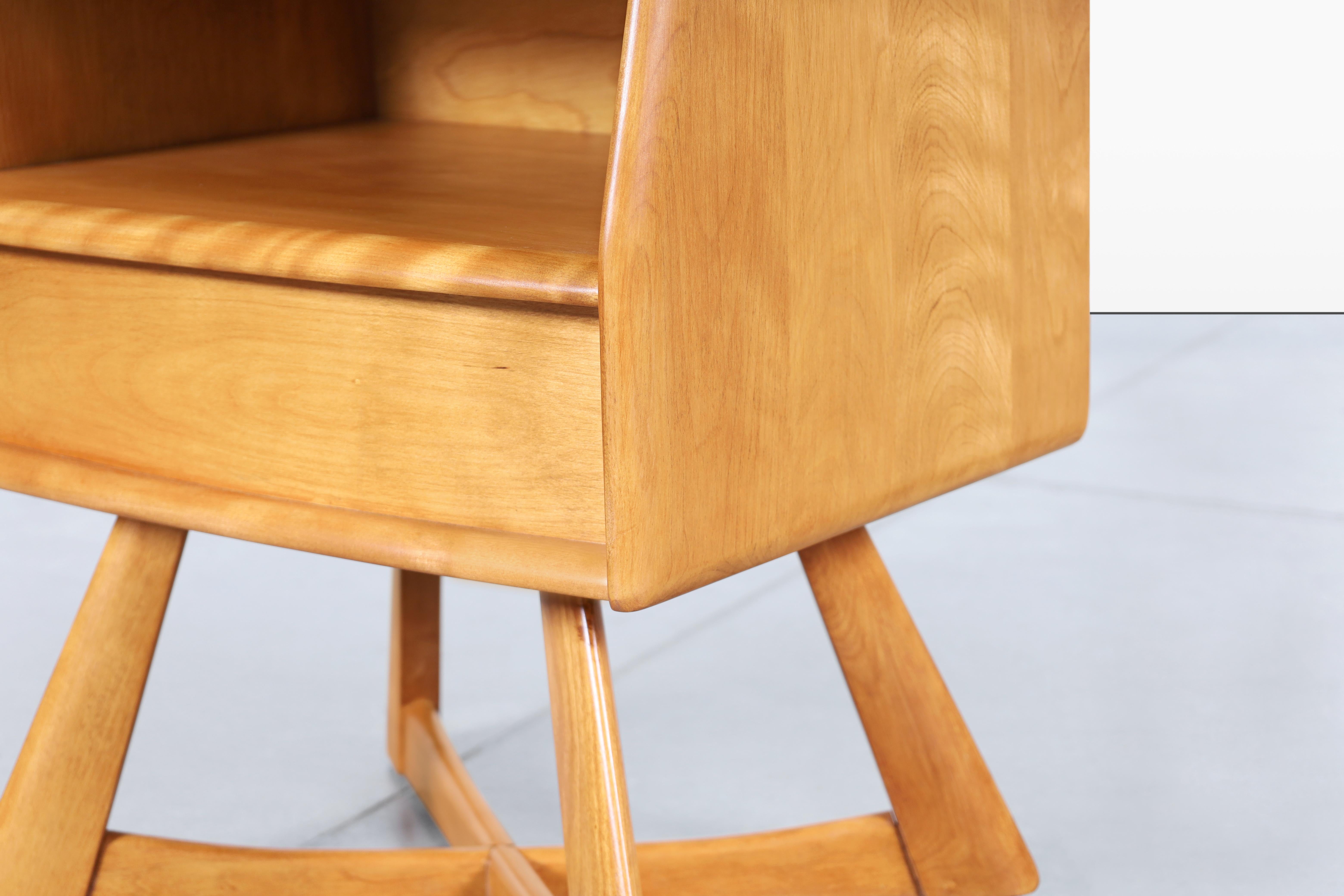 Mesillas de noche vintage M-778 de Heywood Wakefield en venta 2