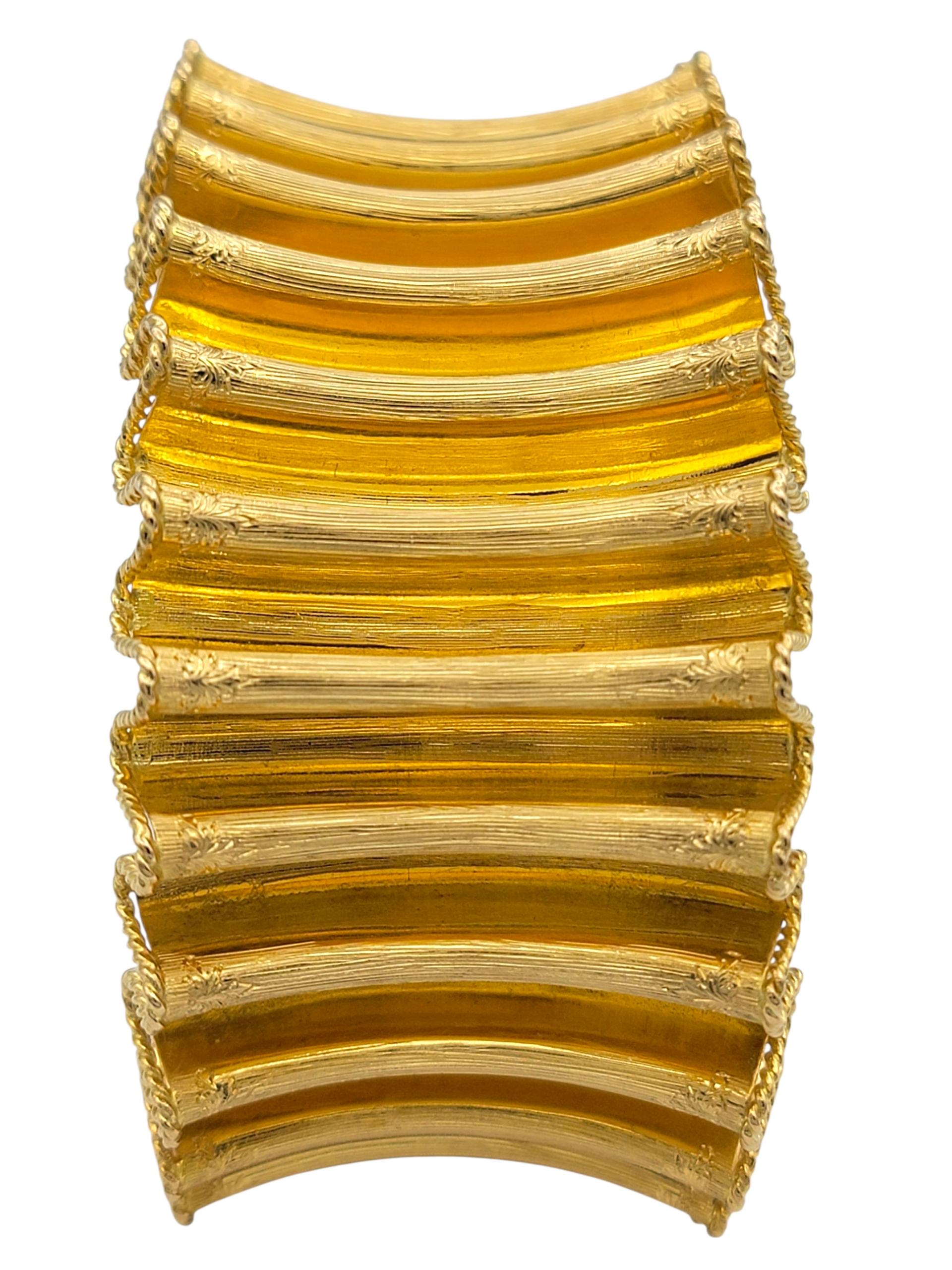 Contemporain Vintage A&M Buccellati Manchette large cannelée or jaune 18 carats en vente
