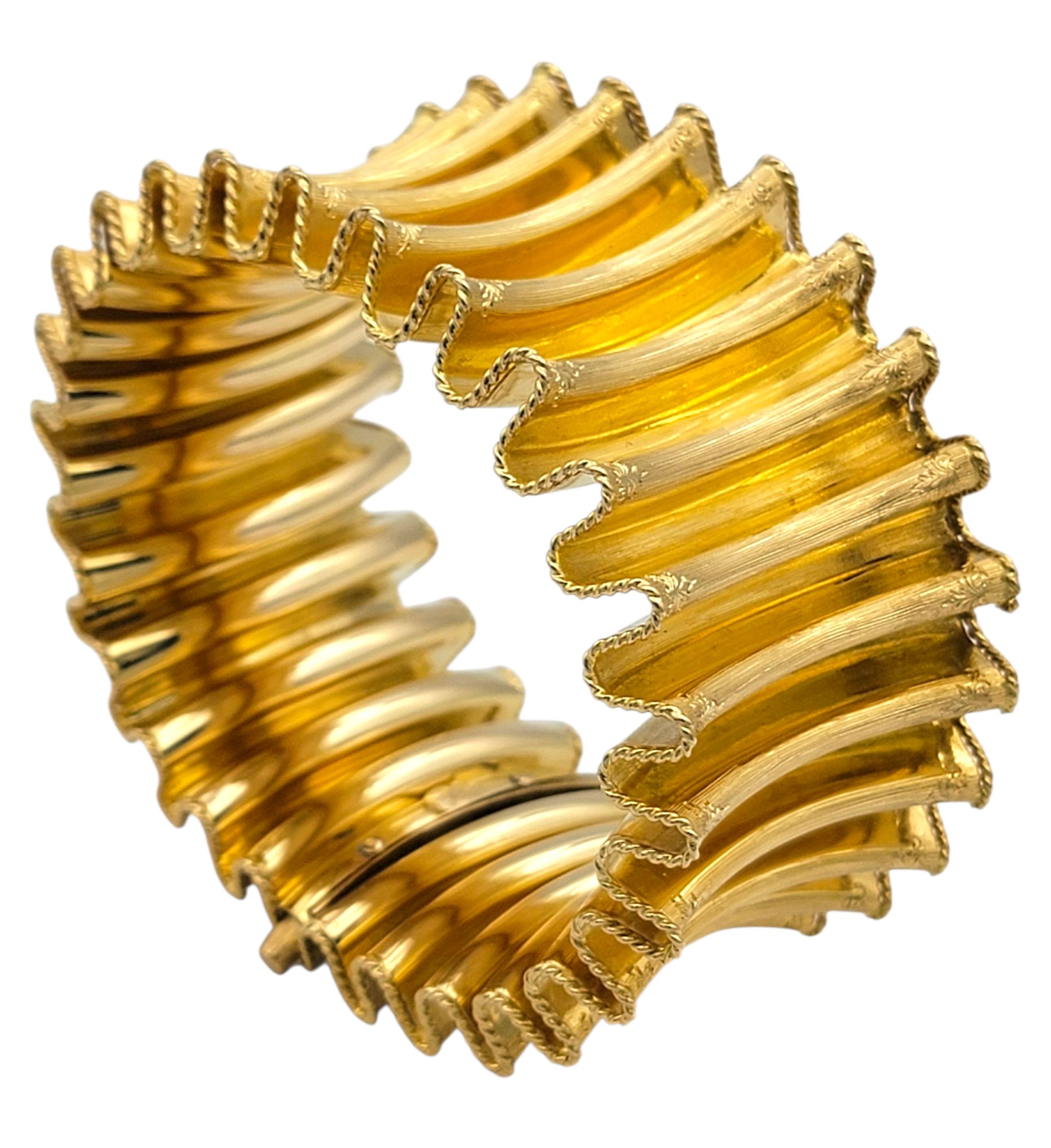 Vintage A&M Buccellati Manchette large cannelée or jaune 18 carats Pour femmes en vente