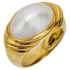 Anello vintage con perle Mabé in oro giallo 18 carati