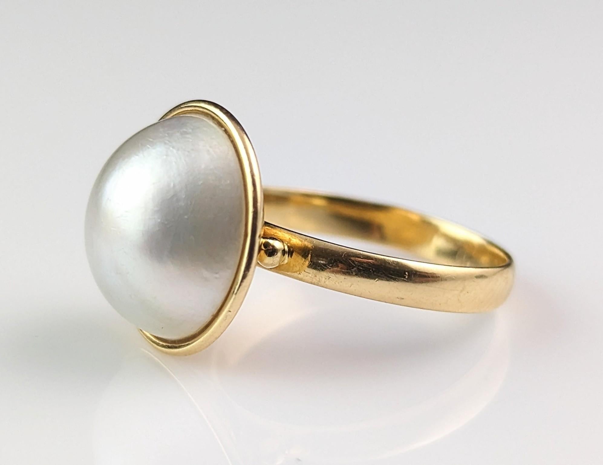 Vintage Mabe pearl cocktail ring, 18k yellow gold  For Sale 4