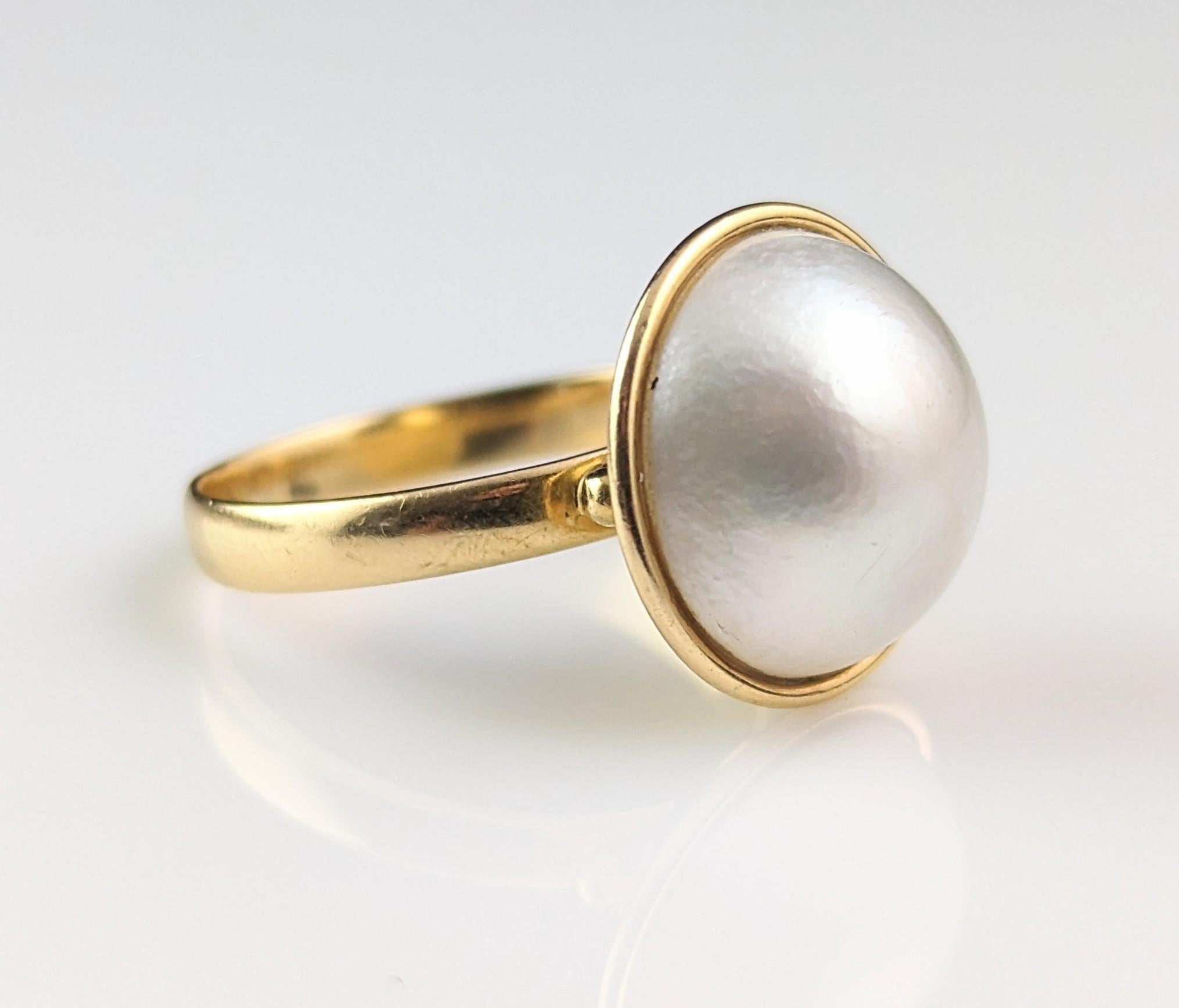 Vintage Mabe pearl cocktail ring, 18k yellow gold  For Sale 5
