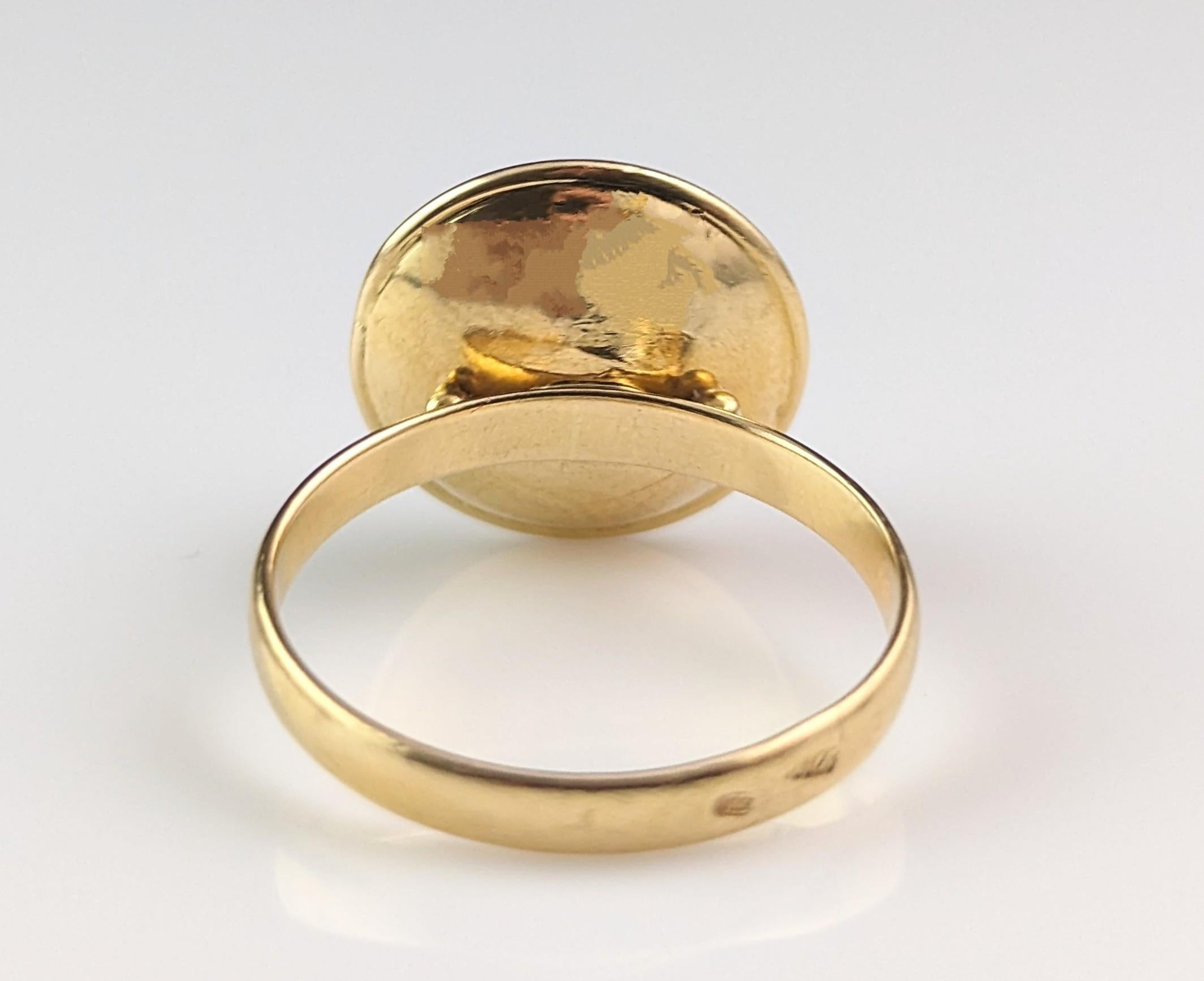 Vintage Mabe pearl cocktail ring, 18k yellow gold  For Sale 3